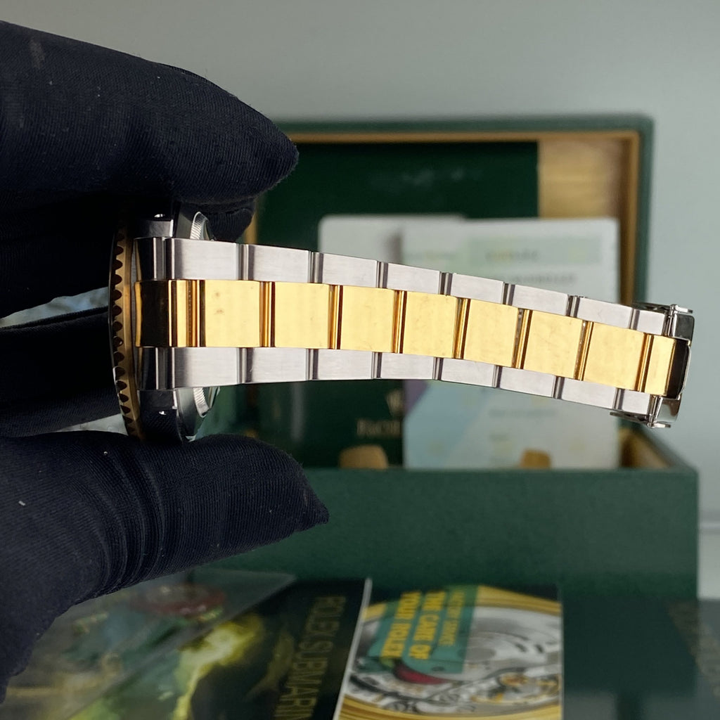 2003 Rolex Submariner 16613 Unpolished Steel & Gold Factory Black Dial Box & Papers complete set