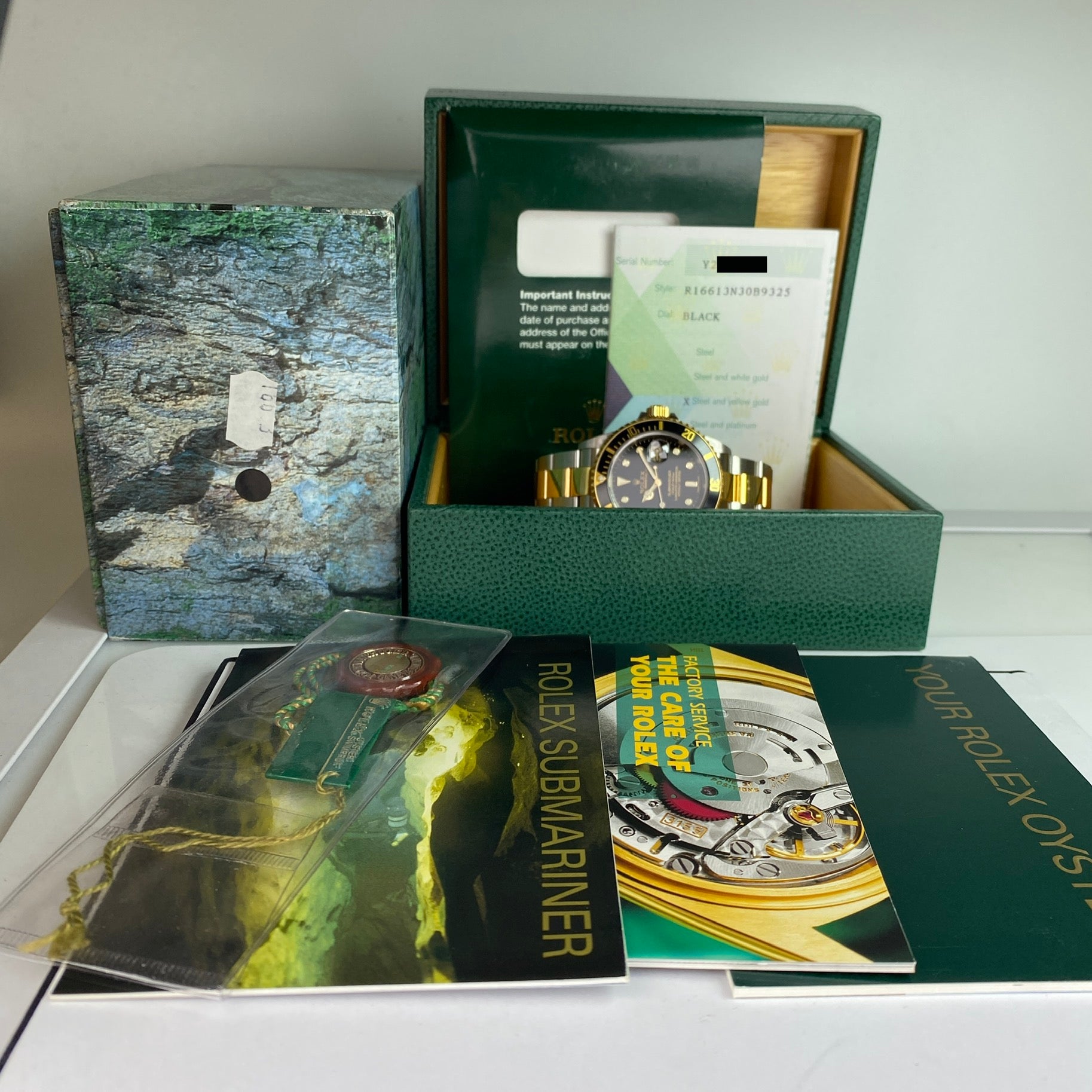 2003 Rolex Submariner 16613 Unpolished Steel & Gold Factory Black Dial Box & Papers complete set