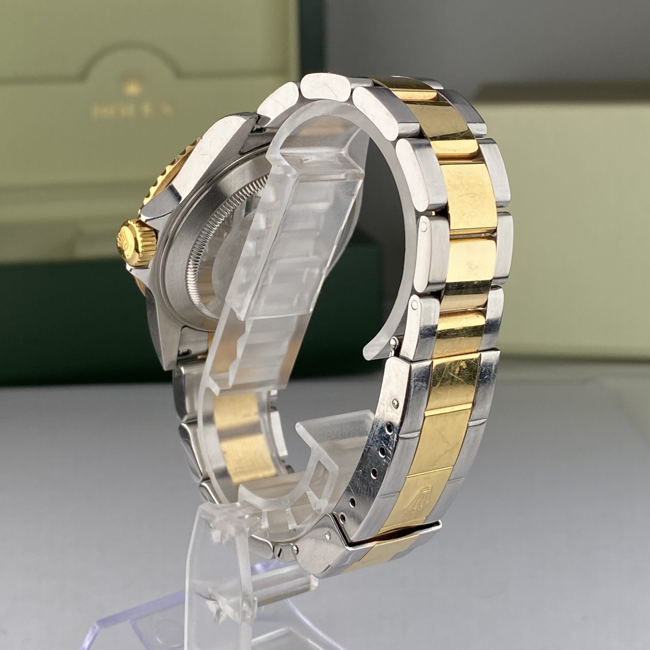 2004 Rolex Submariner 16613 Blue Unpolished Steel & Gold Factory Sultan Serti Diamond Dial