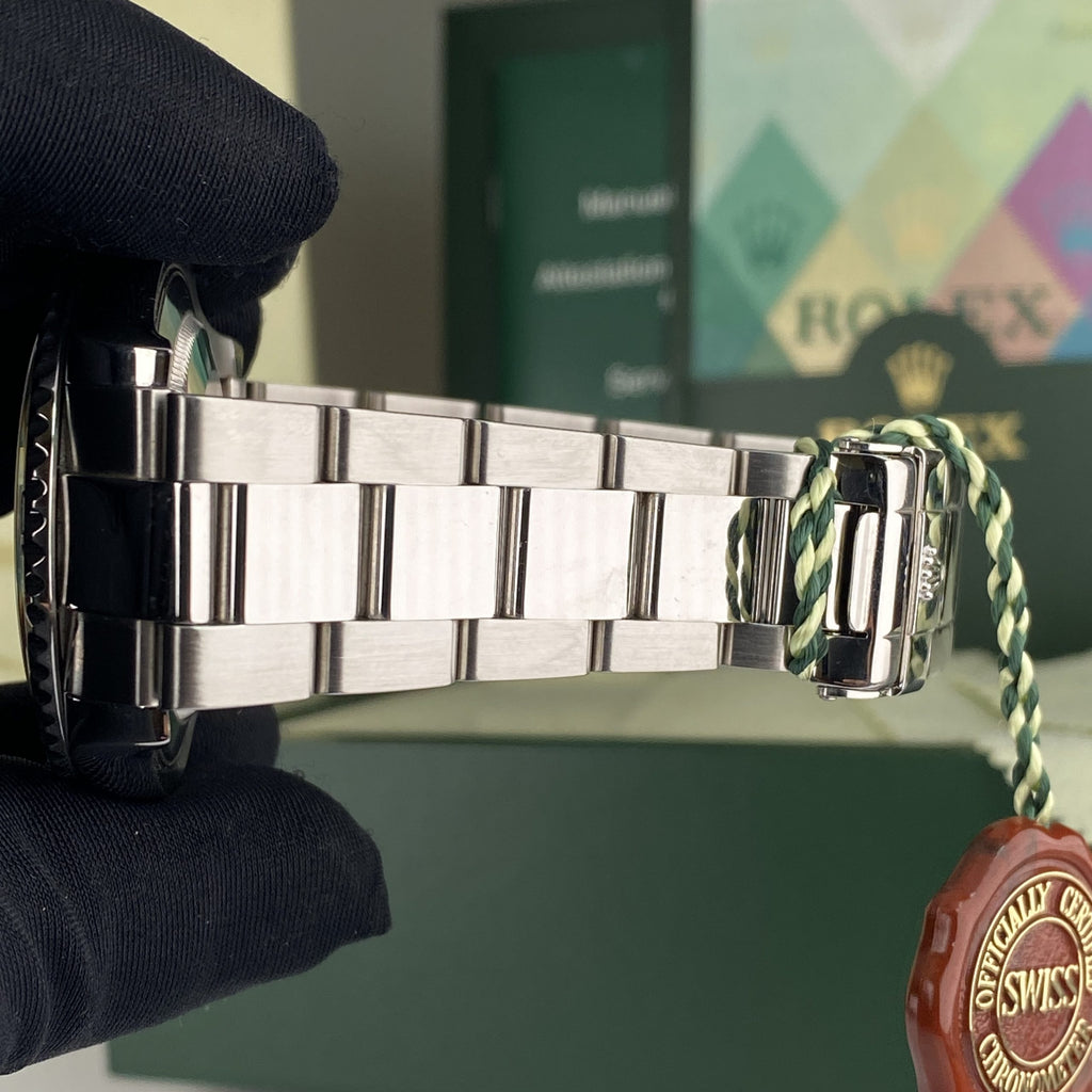 2004 Rolex Yacht-Master 16622 Steel Platinum Bezel Unpolished complete set box & papers
