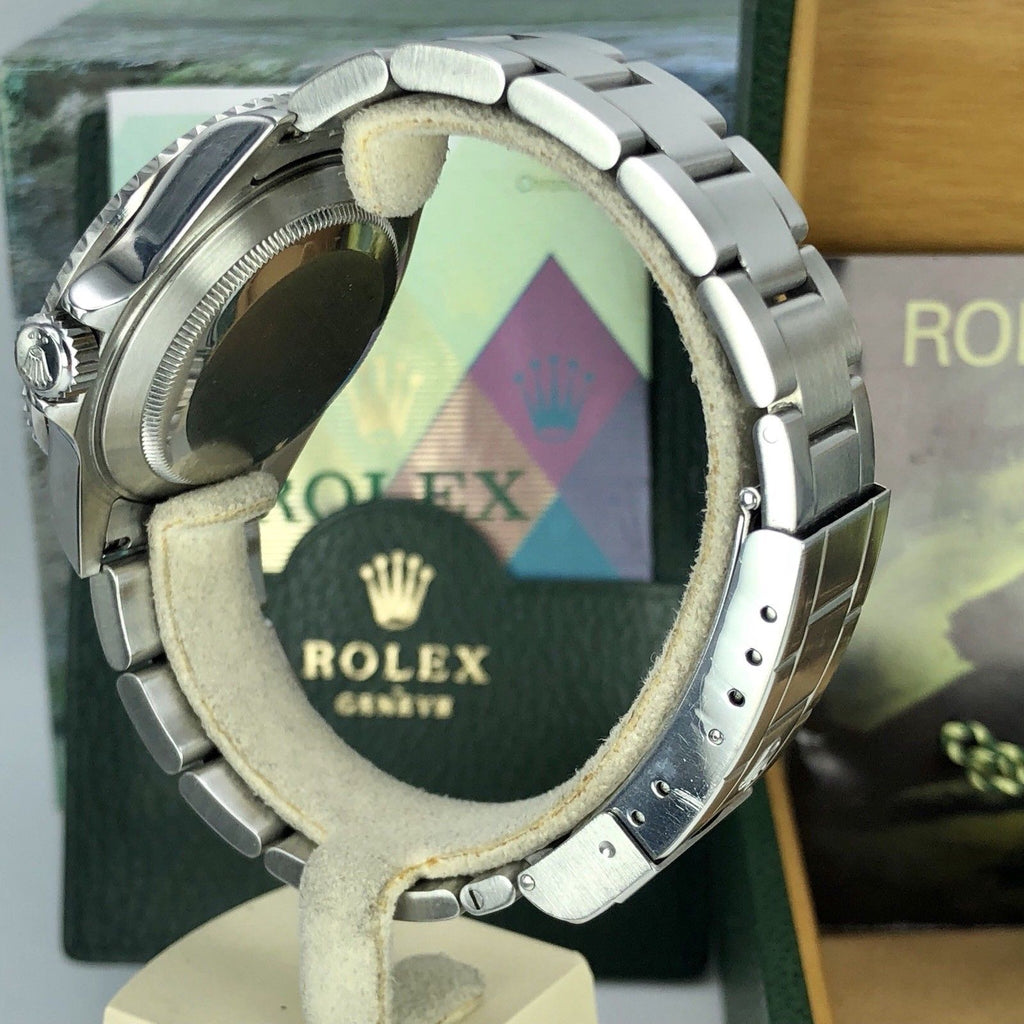 2005 Rolex Submariner 16610 D Serial With box Papers Full Set
