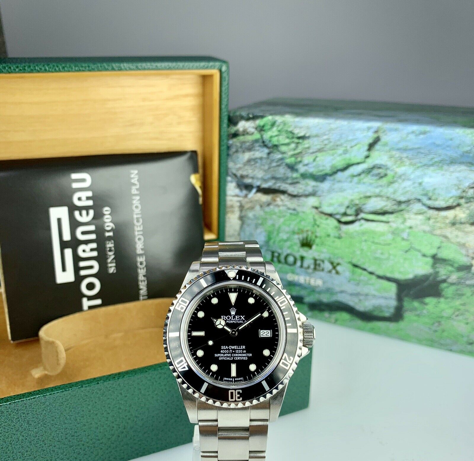 2006 Vintage Rolex 16600 Sea-Dweller with box