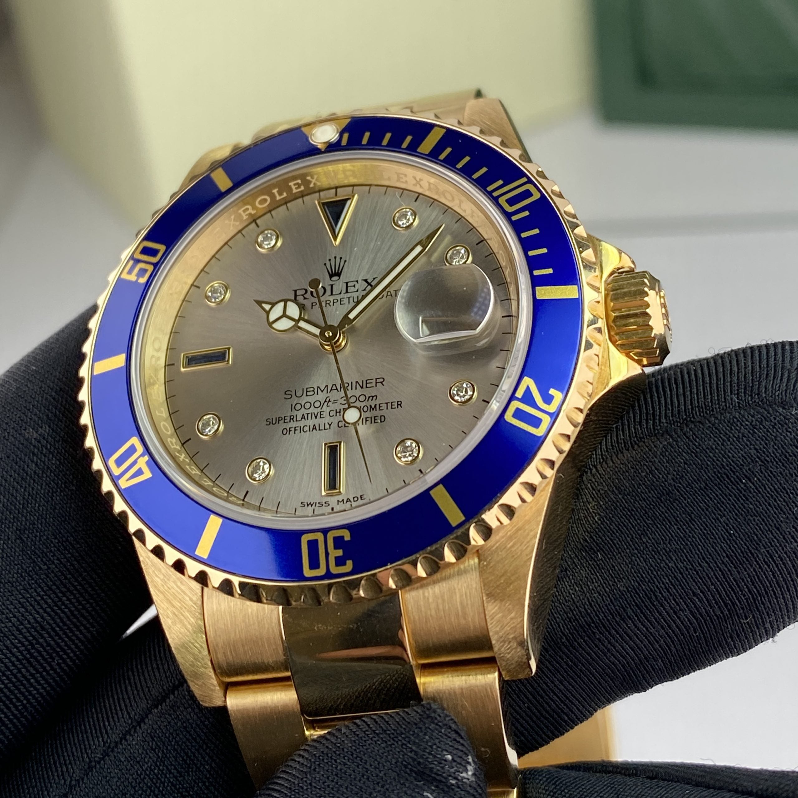2007 Rolex Submariner 16618 Mint Condition Factory Diamond Gray Serti Dial