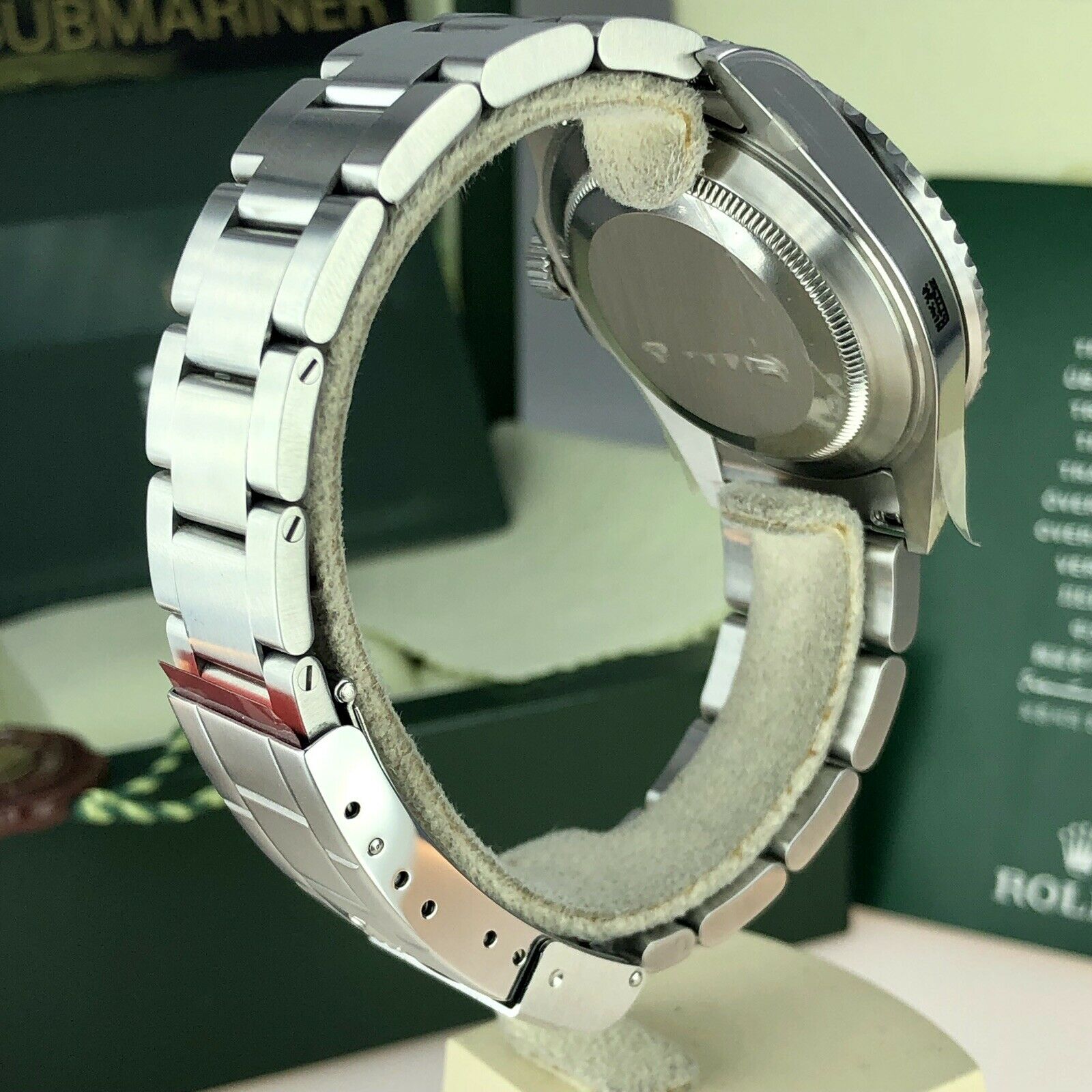 2009 NOS Rolex 16610LV Submariner Anniversary Green Kermit Full Set Card V