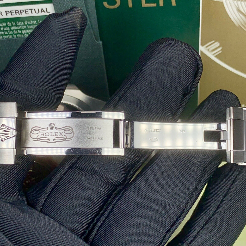 2010 Rolex GMT Master II 116710LN With Box And Card Full Set