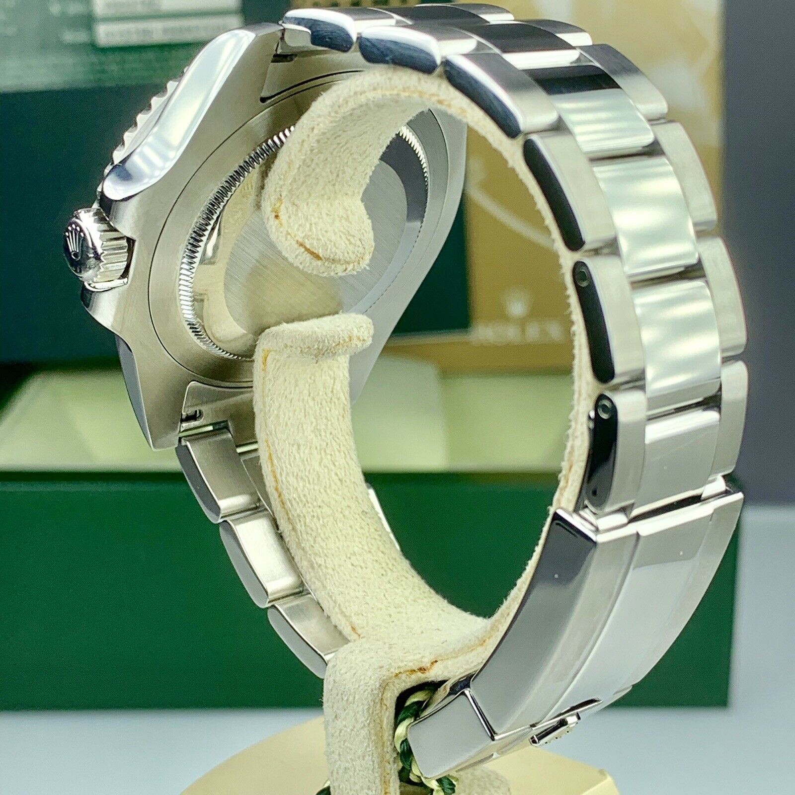 2010 Rolex GMT Master II 116710LN With Box And Card Full Set