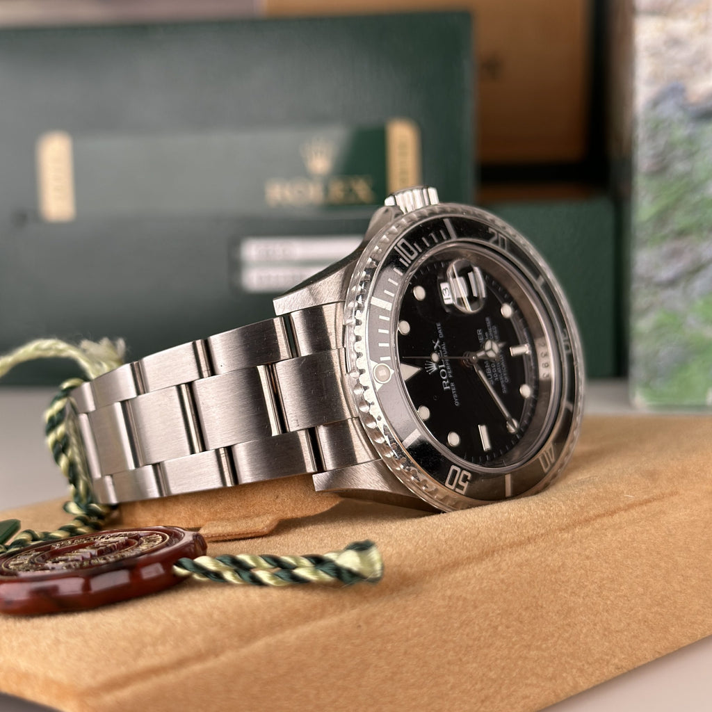 2010 Rolex Submariner 16610 New Old Stock Full Stickers complete set NOS