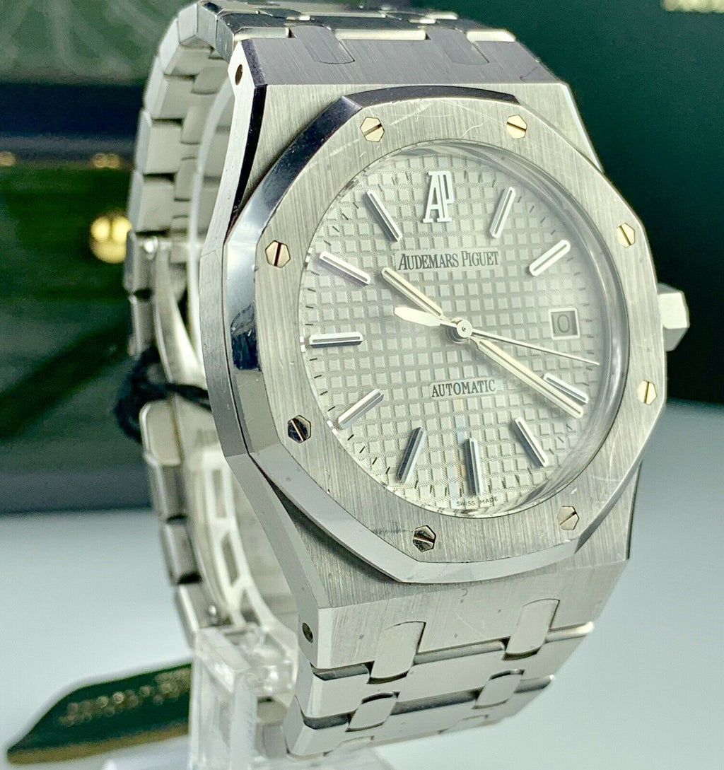 2012 Audemars Piguet Royal Oak 39mm 15300st.oo.1220st.01 SS Watch