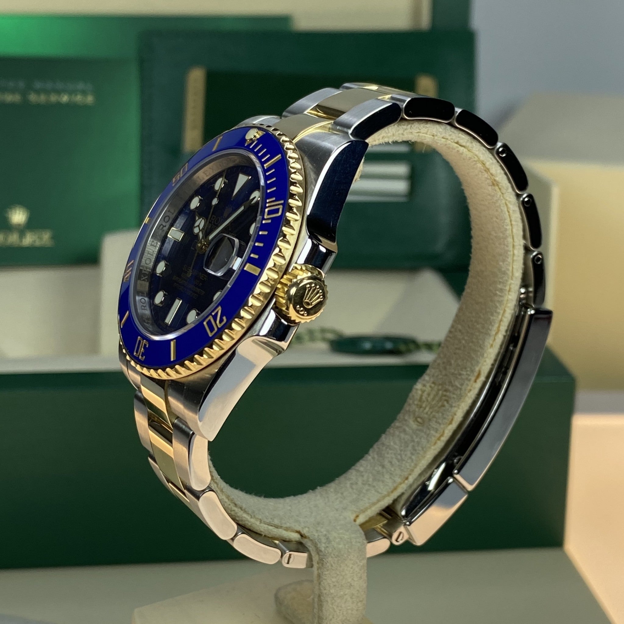 2014 Rolex Submariner 116613LP 18k gold & Steel Blue Dial Box and Card Full Set