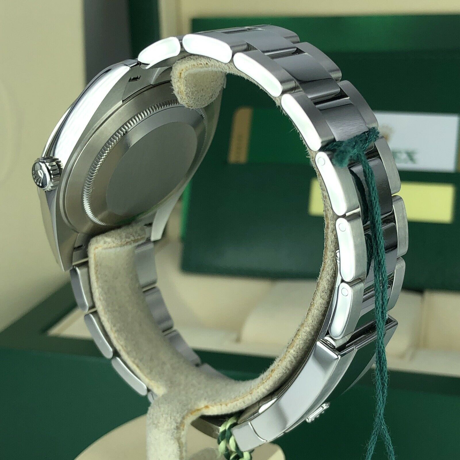 2019 Rolex Datejust 126300 Oyster Smooth Bezel 41mm With Box And Card Unworn