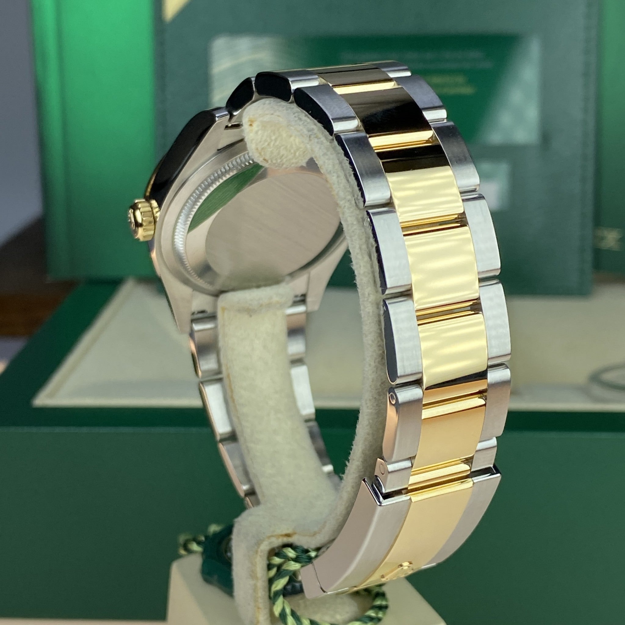 2020 Unworn Rolex Datejust 126233 Factory Mother Of Pearl Diamonds Dial with Box & Card