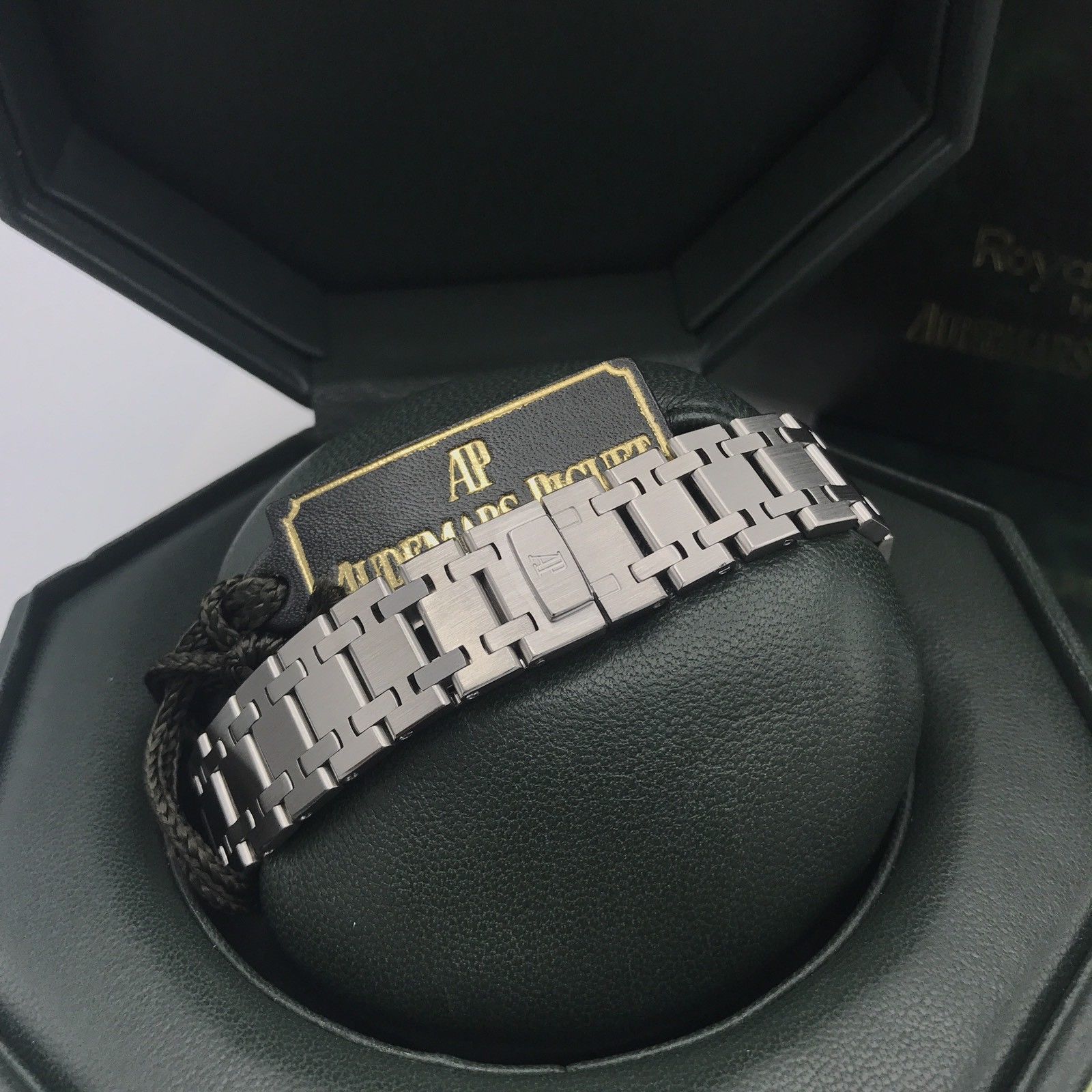 Audemars Piguet Royal Oak 36mm Ref 14790ST Full Set Box Papers Black Dial Mint