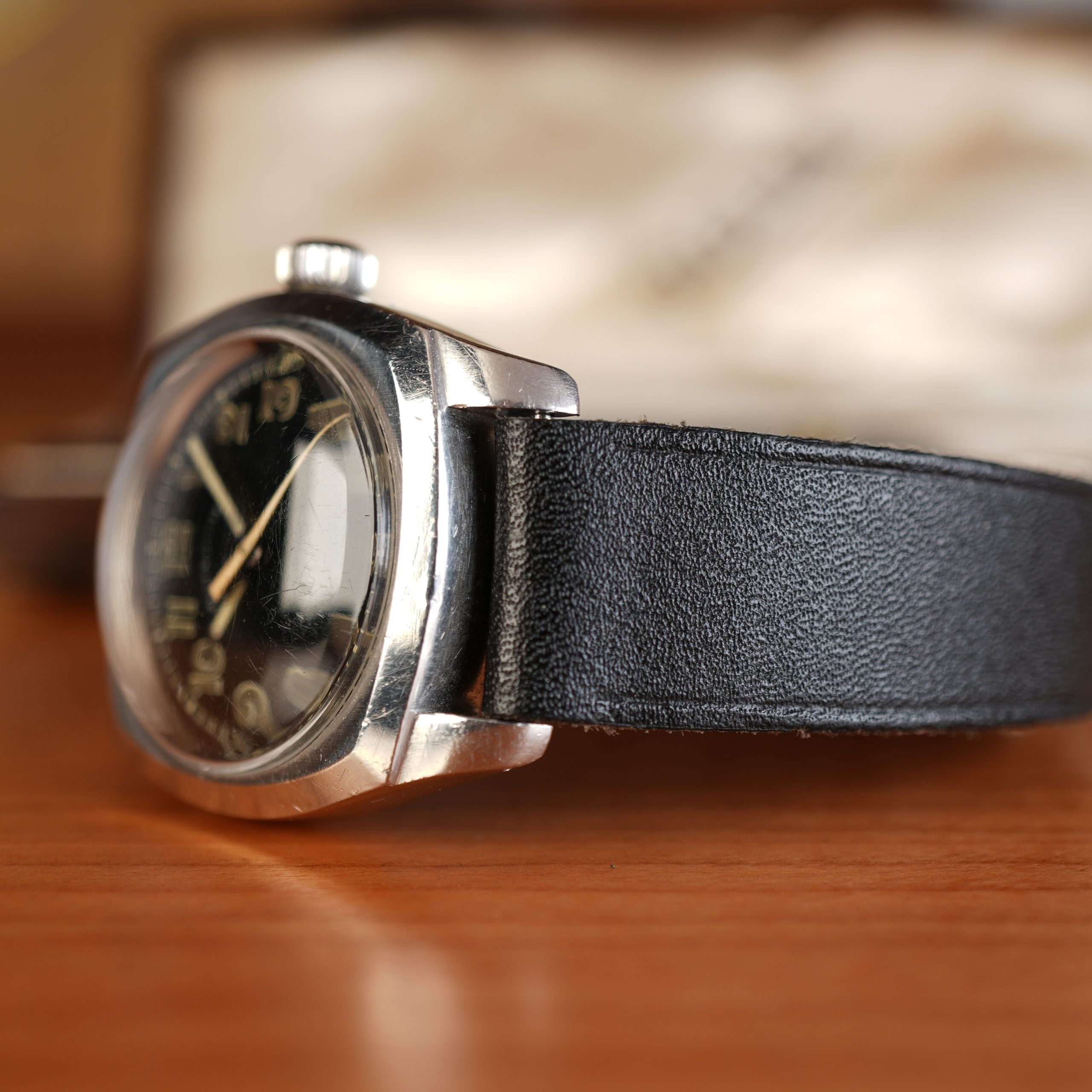 1941 Rolex 3139 Oyster Army Chronometer Black Gilt Dial with Box