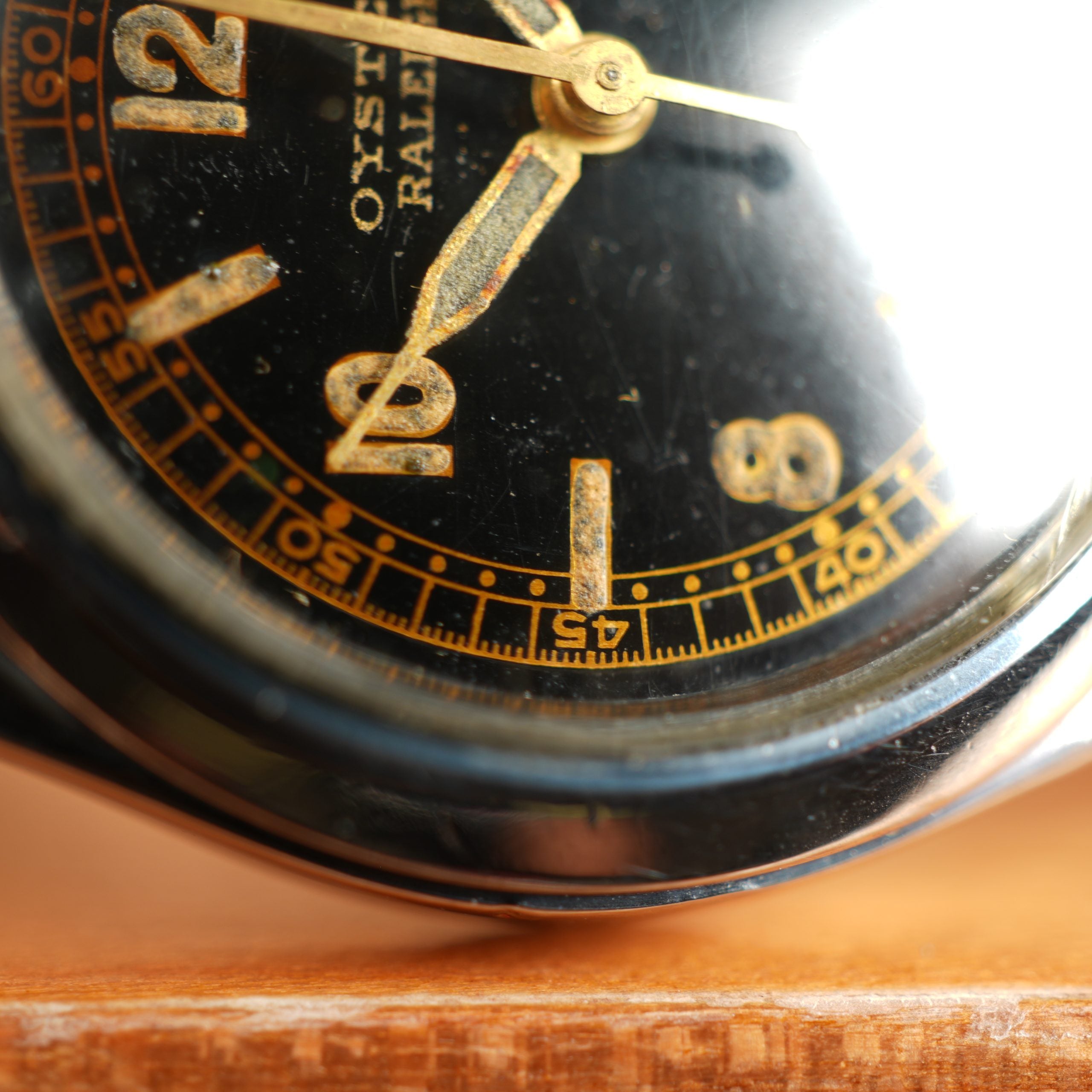 1942 Rolex 3136 Oyster Black Gilt Dial Full Set Box and Papers