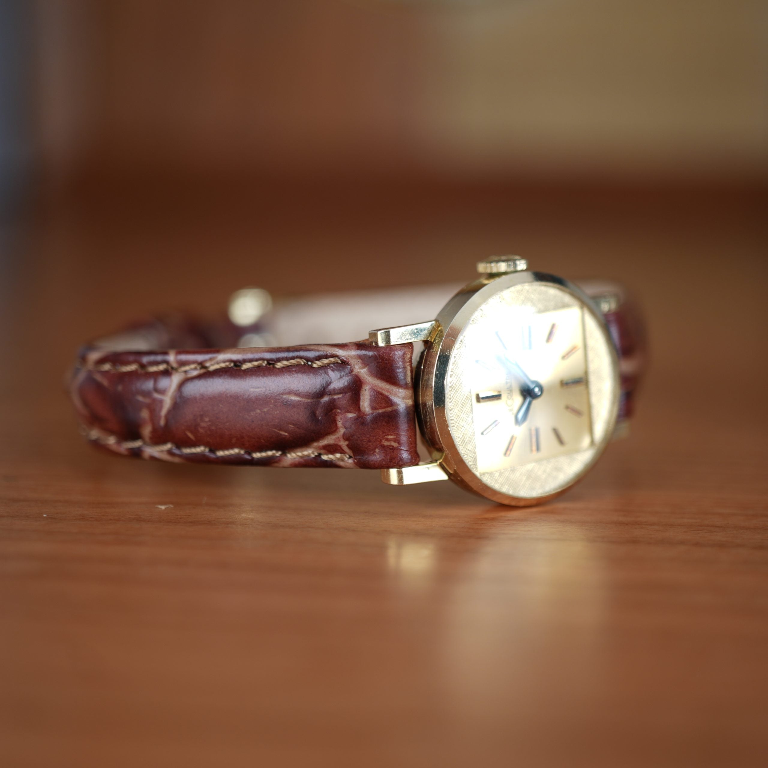1960’s Jaeger-LeCoultre 642 Ladies 14K Gold Mid-Century Dress Watch Original Dial Freshly Serviced