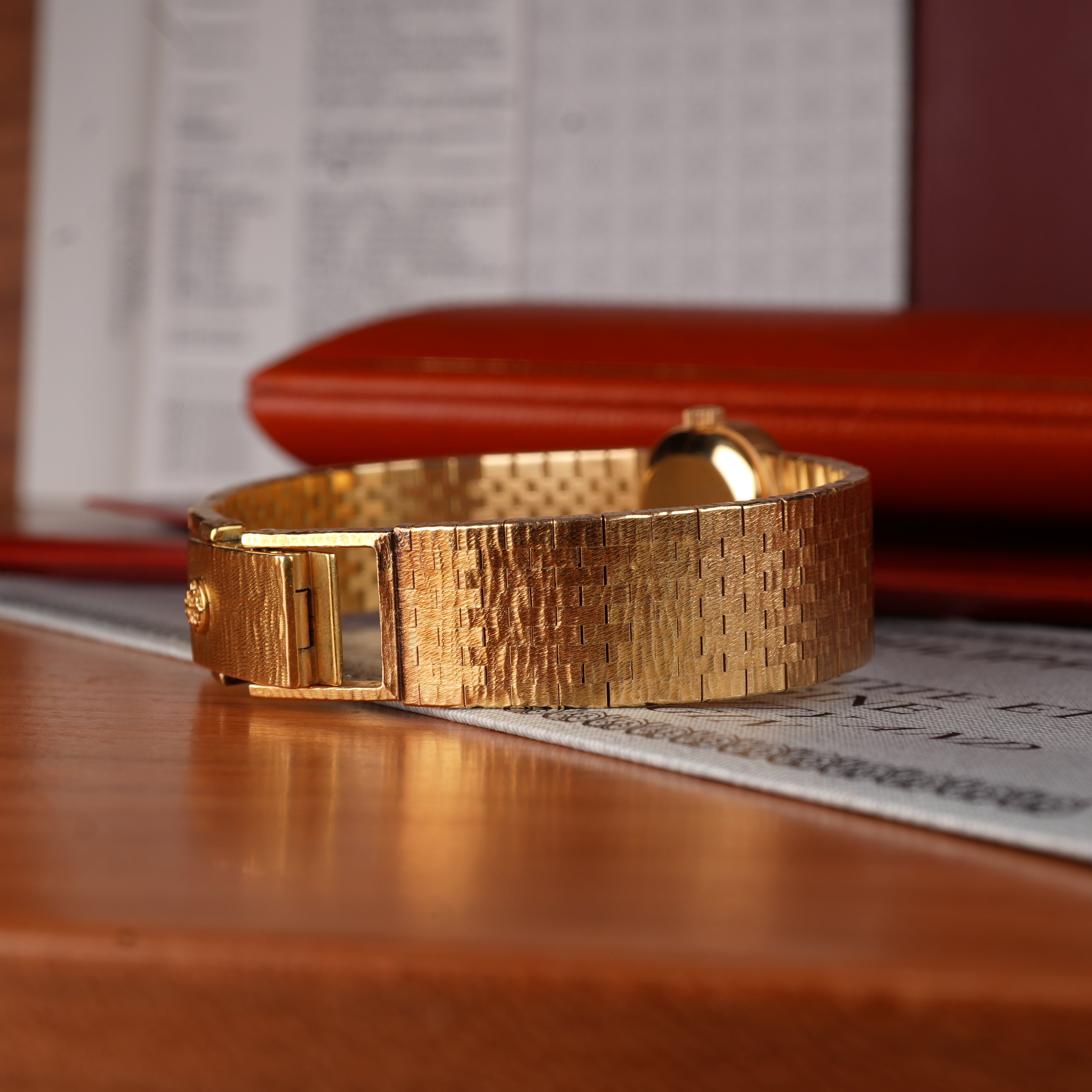 1981 Patek Philippe Golden Ellipse Ref. 3371/1 18K Yellow Gold Beyer Double Signed Full Set