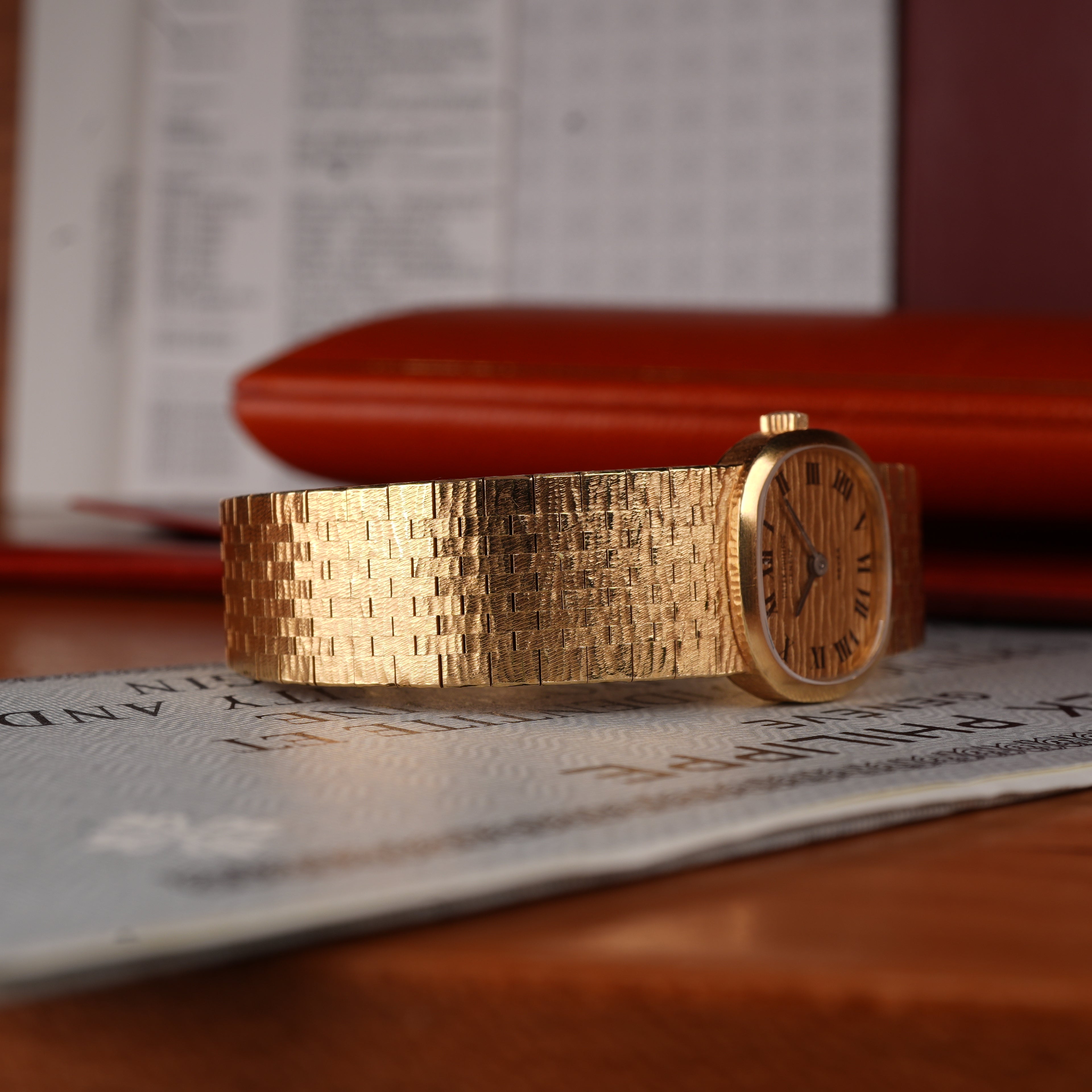 1981 Patek Philippe Golden Ellipse Ref. 3371/1 18K Yellow Gold Beyer Double Signed Full Set