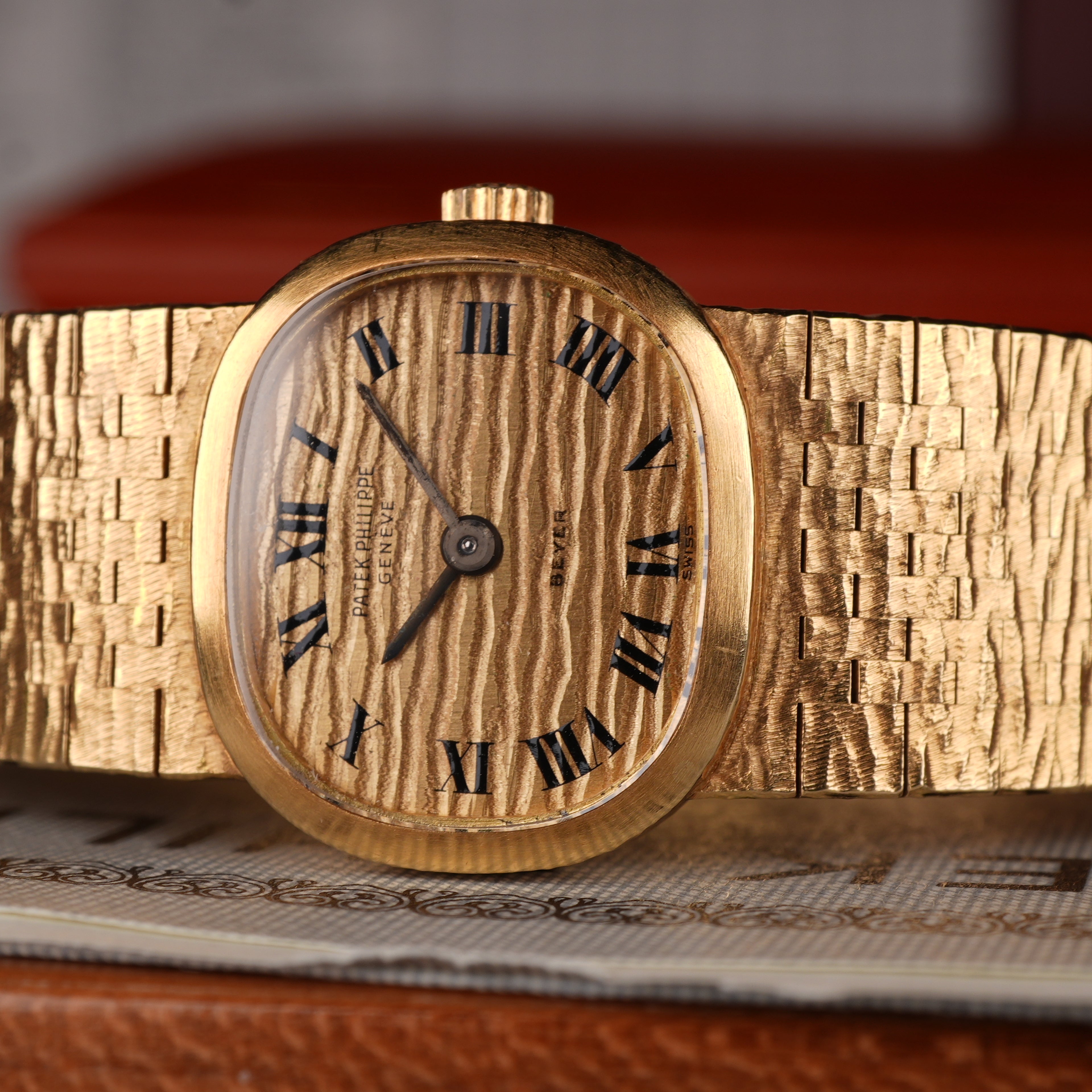 1981 Patek Philippe Golden Ellipse Ref. 3371/1 18K Yellow Gold Beyer Double Signed Full Set