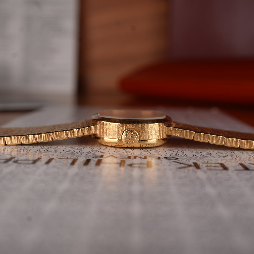1981 Patek Philippe Golden Ellipse Ref. 3371/1 18K Yellow Gold Beyer Double Signed Full Set