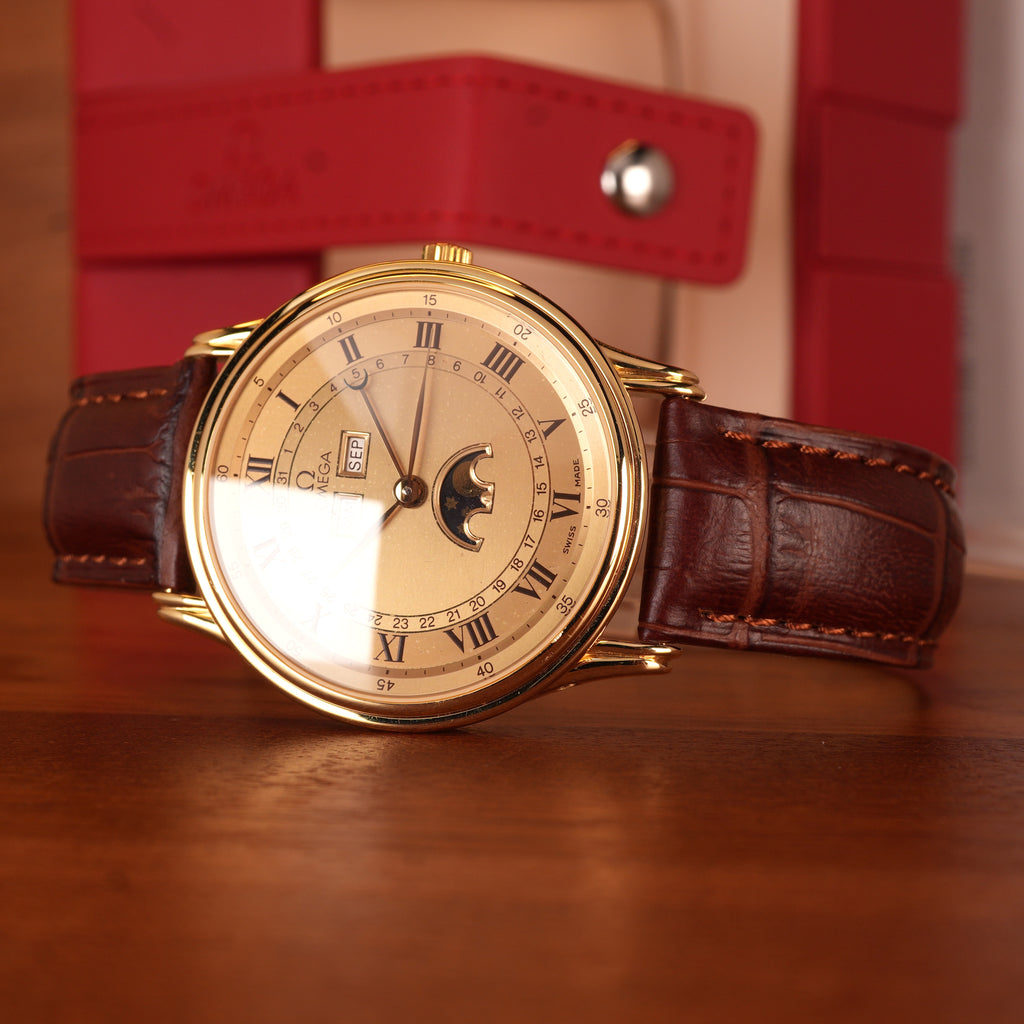 1983 OMEGA REF. 156.003 PHASE DE LUNE Triple Calendar Moon Phase 18k Gold Limited Edition