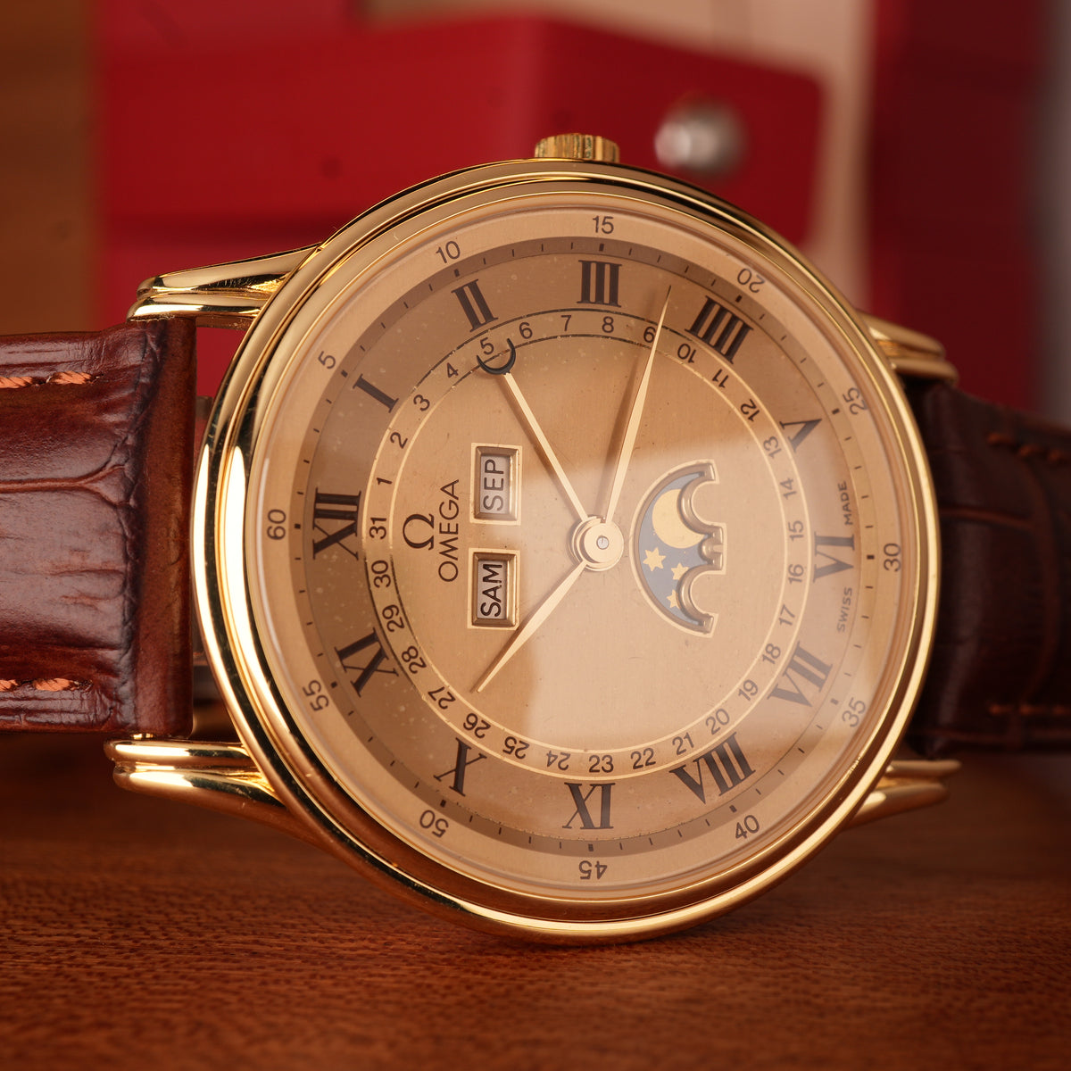 1983 OMEGA REF. 156.003 PHASE DE LUNE Triple Calendar Moon Phase 18k Gold Limited Edition