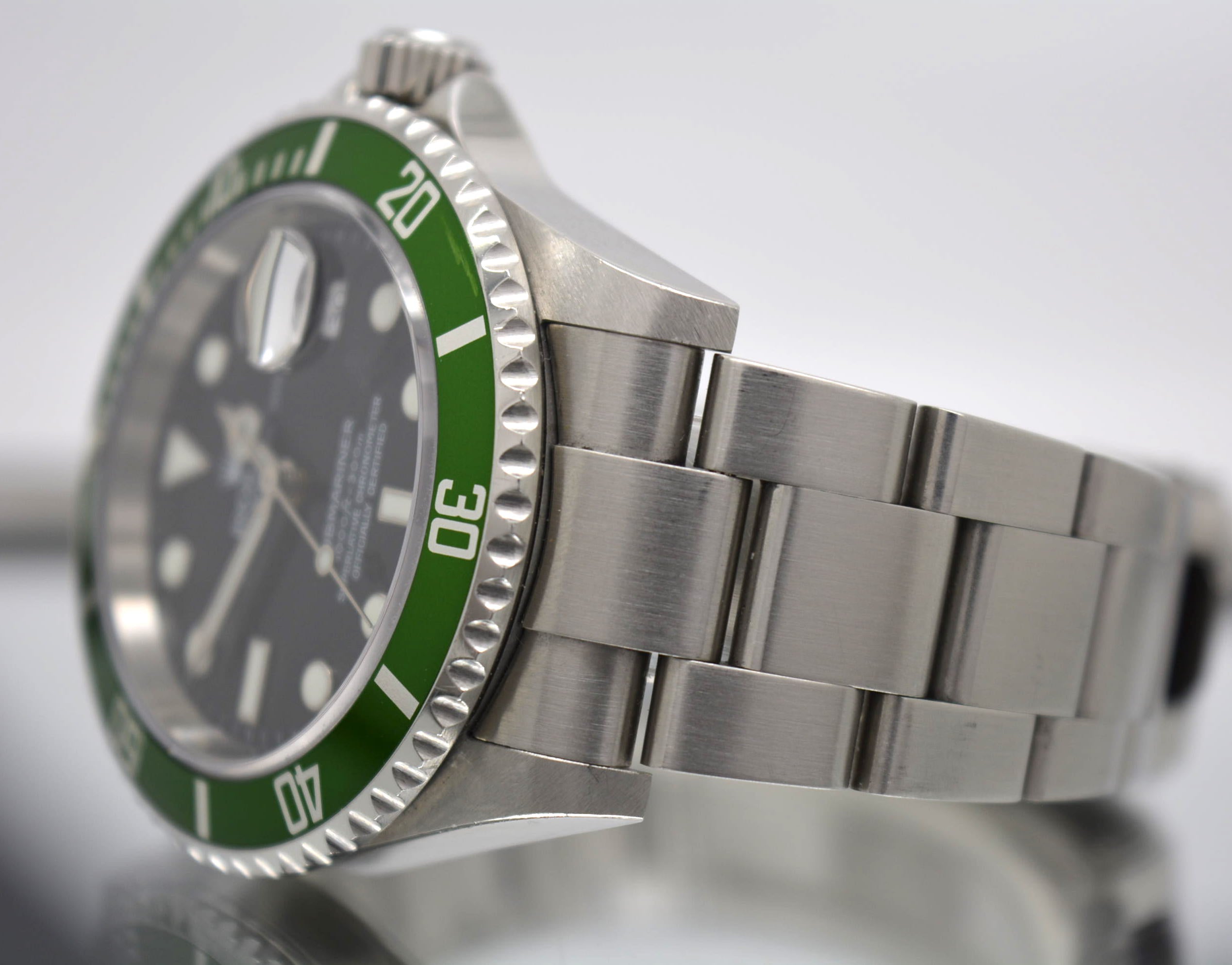 Rolex 16610LV Submariner 50th Anniversary Green M Serial UNPOLISHED
