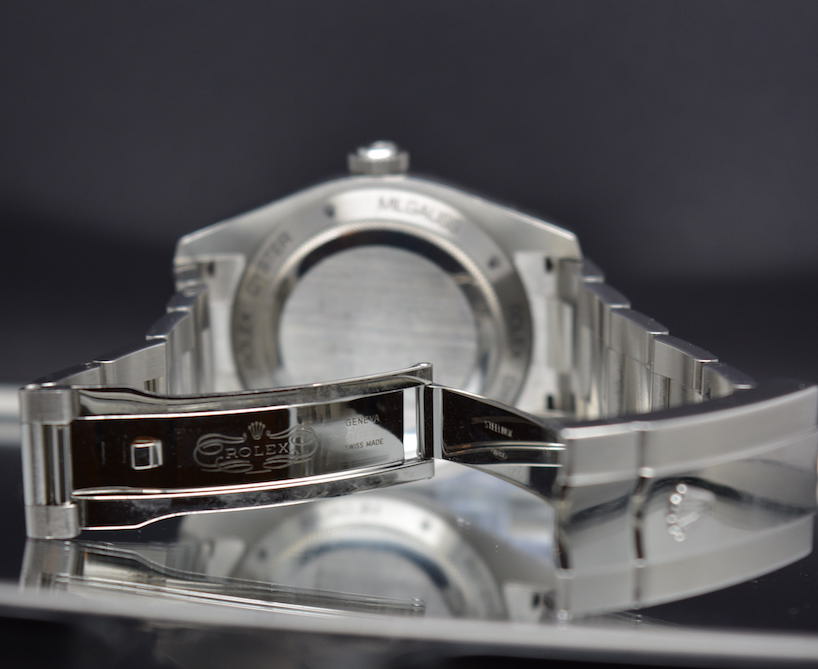 Rolex Milgauss 116400GV Green Crystal – Full Set