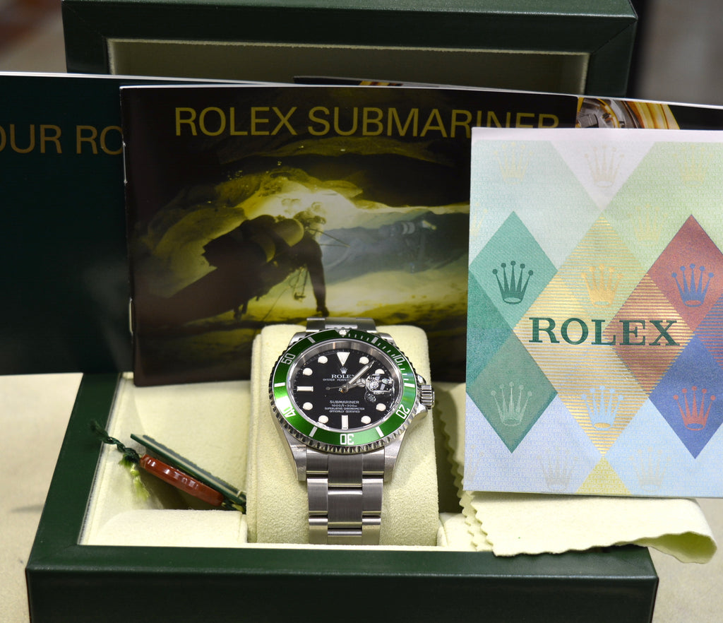 Rolex 16610LV Submariner 50th Anniversary Green Z Serial Unworn Full Set NOS