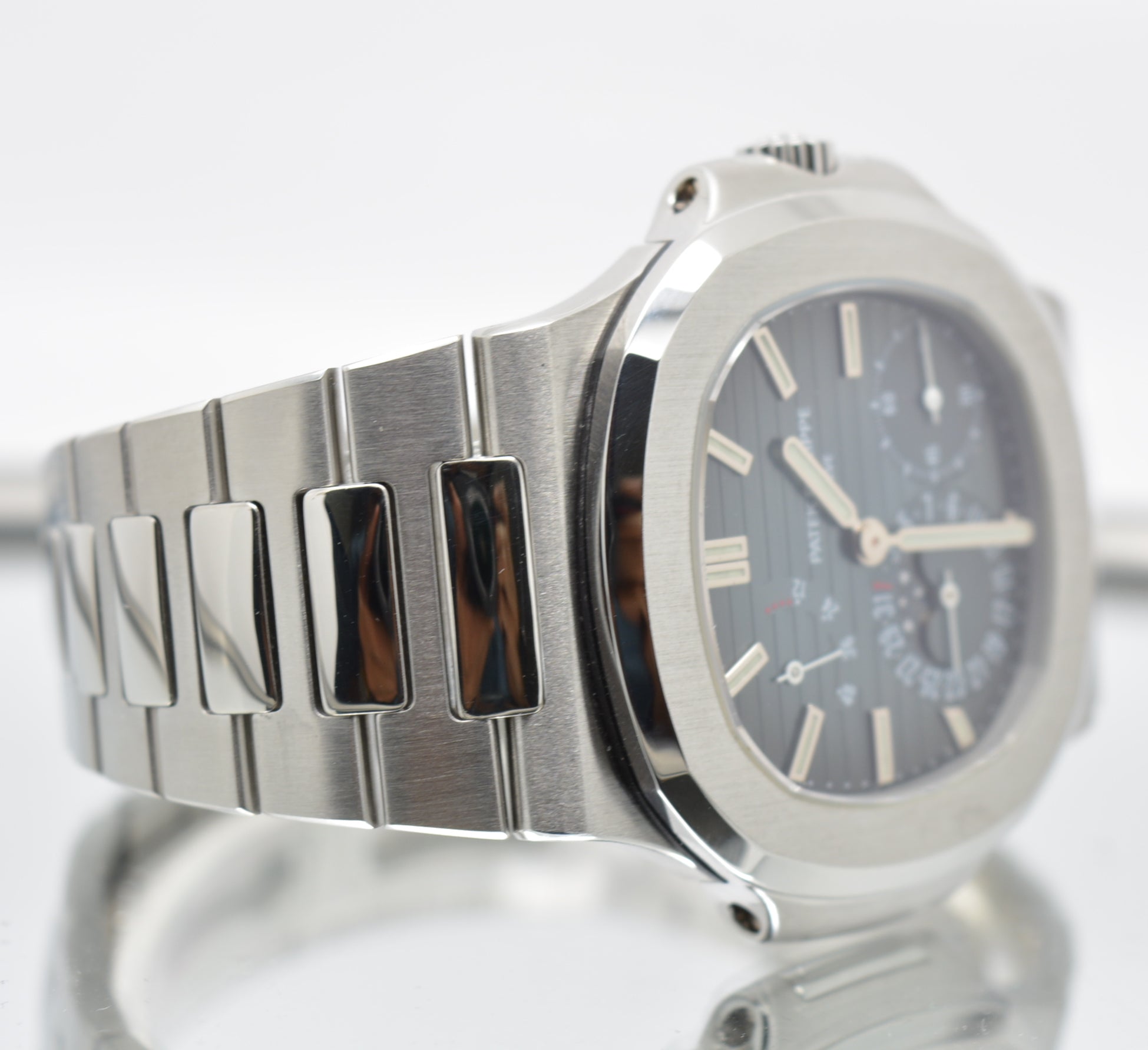 Patek Philippe Nautilus Blue Dial 5712/1A-001 Moonphase