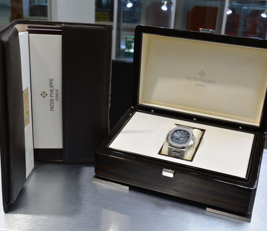 Patek Philippe Nautilus Blue Dial 5712/1A-001 Moonphase