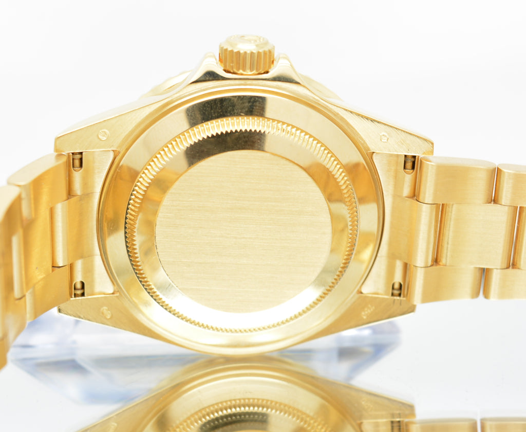 Rolex Submariner 16618 Solid Gold 18K Full Set with papers no holes 2004 Mint