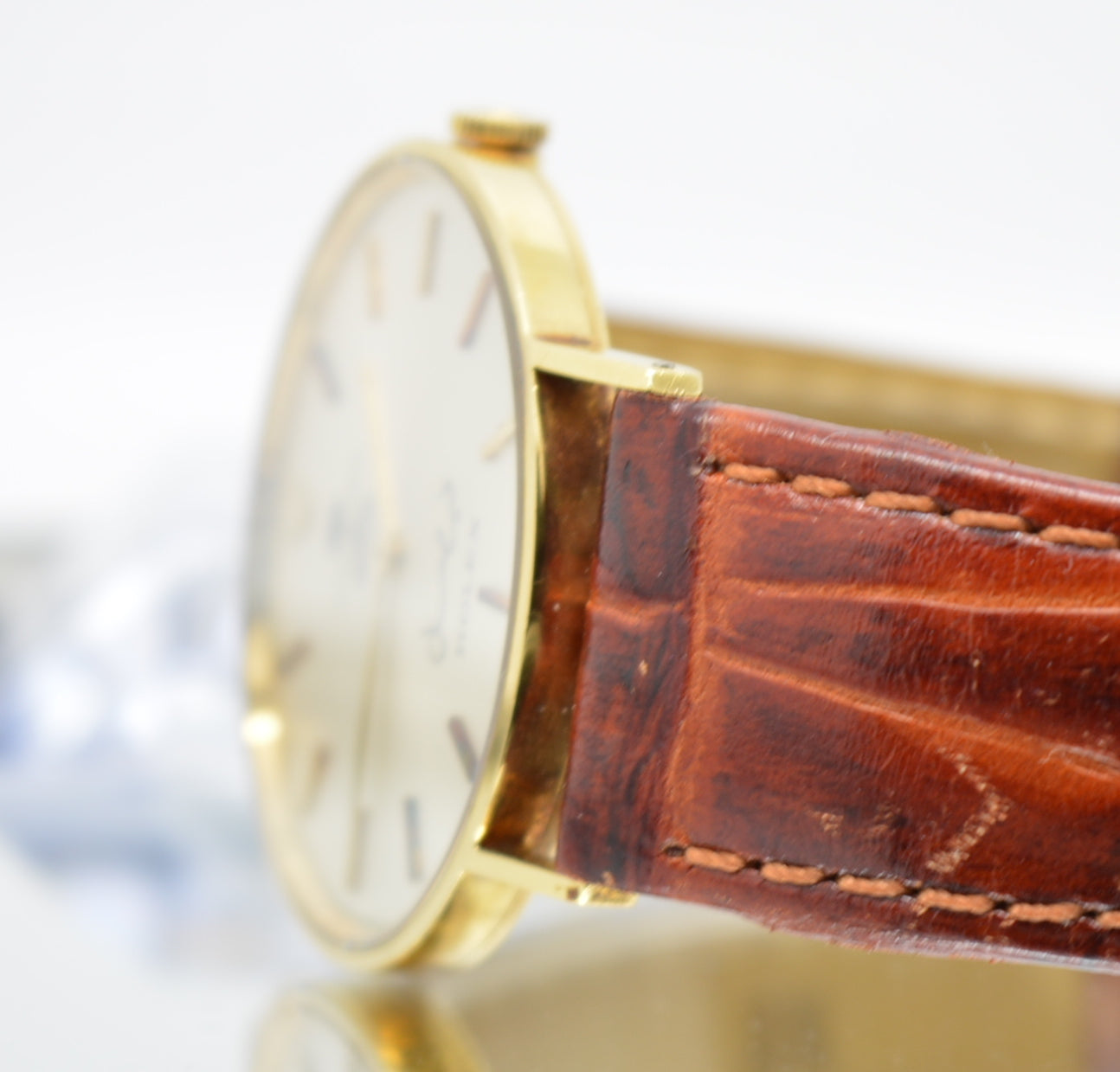 Rolex Cellini 4112 18k Solid Gold – With Saudi king Logo Brown Leather