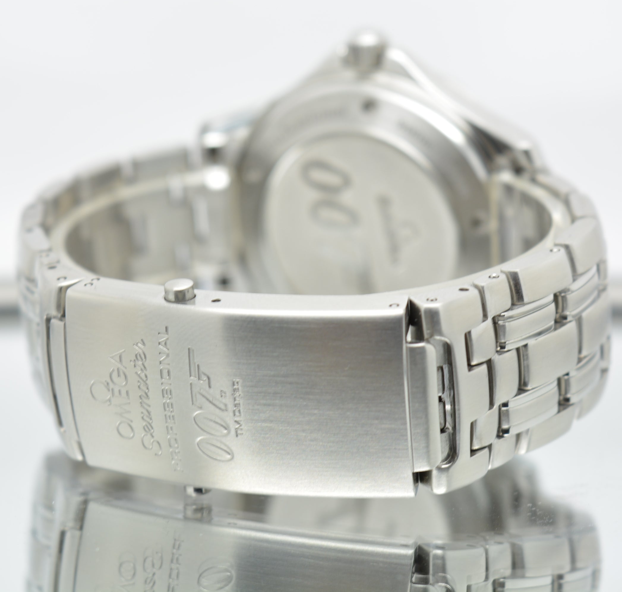 Omega Seamster 300 James Bond Casino Royal Limited Edition 007 2226.80_283994