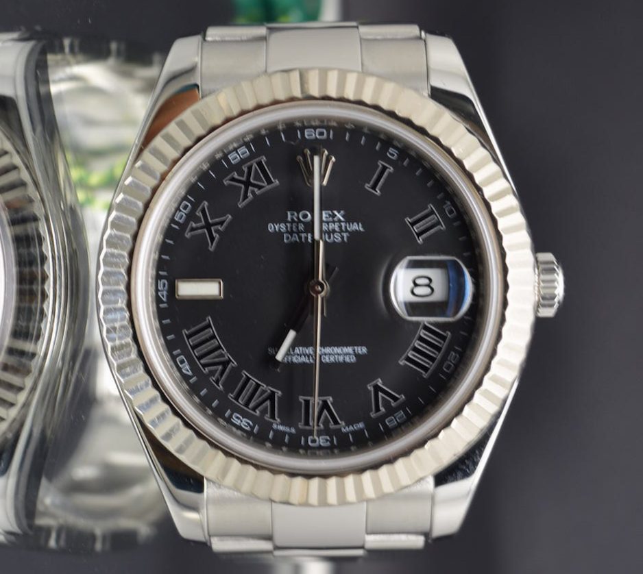 Rolex Date Just II 41mm Gold bezel Roman Dial 116334