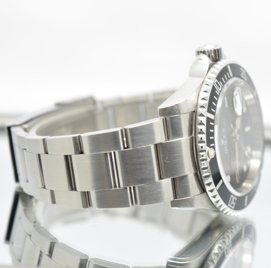 Rolex Submariner 16610 M Serial Engraved Full Set Unpolished 2008