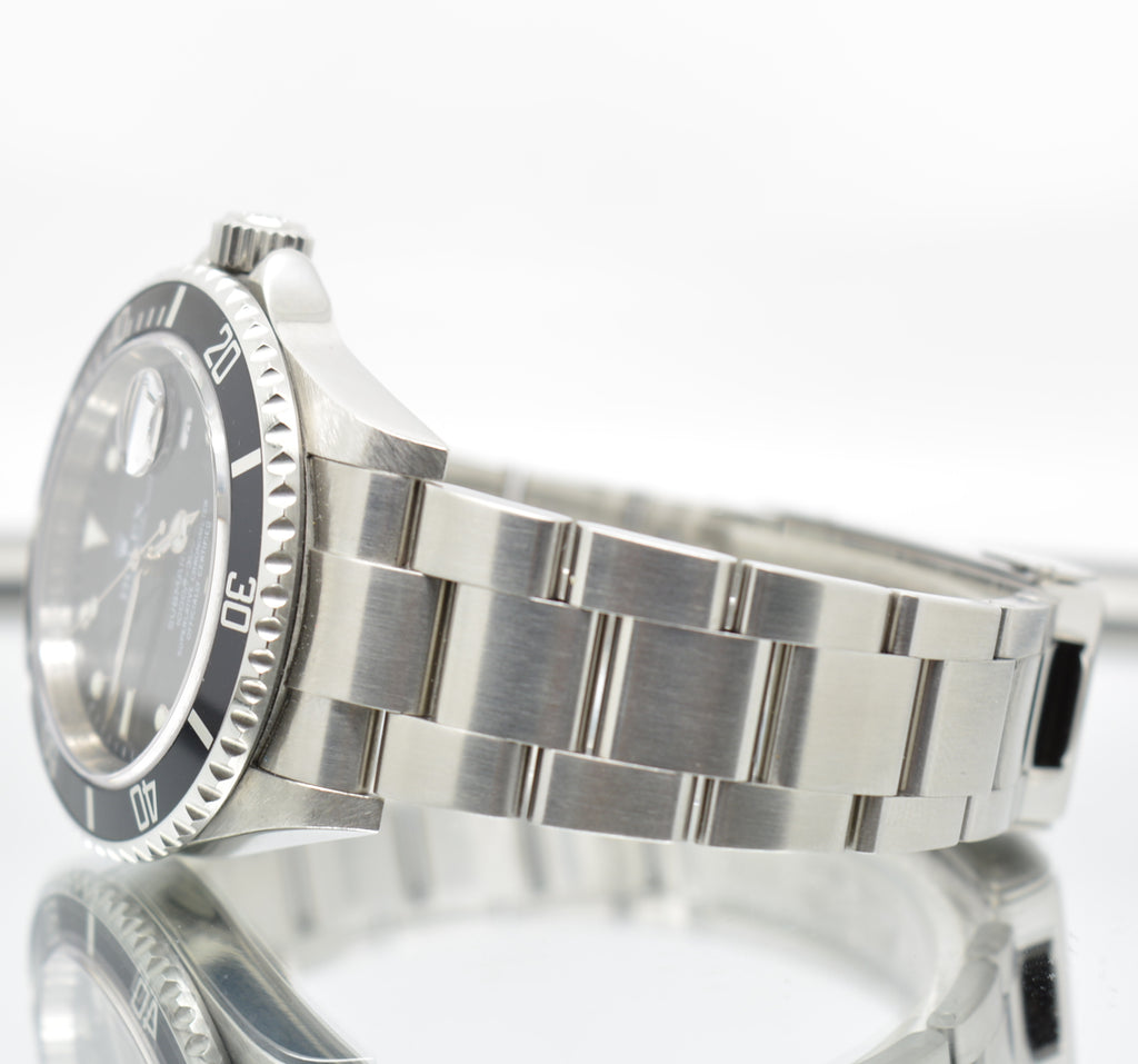 Rolex Submariner 16610 M Serial Engraved Full Set Unpolished 2008