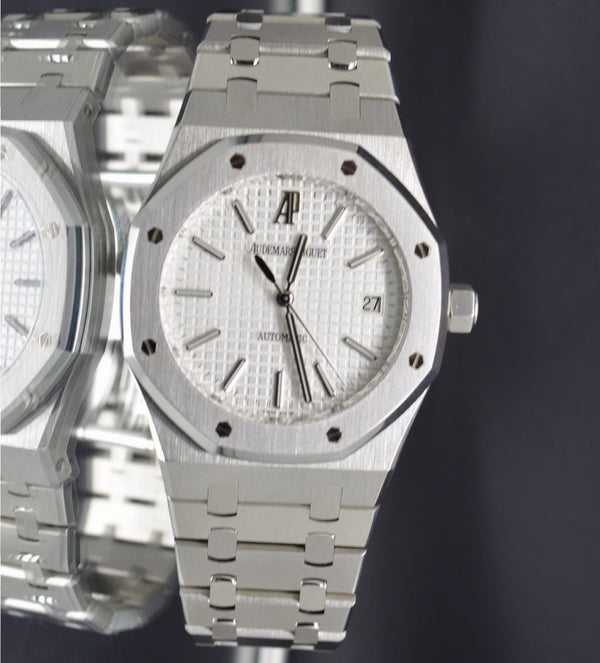 Audemars Piguet Royal Oak White Dial 15300ST.OO.1220ST.01