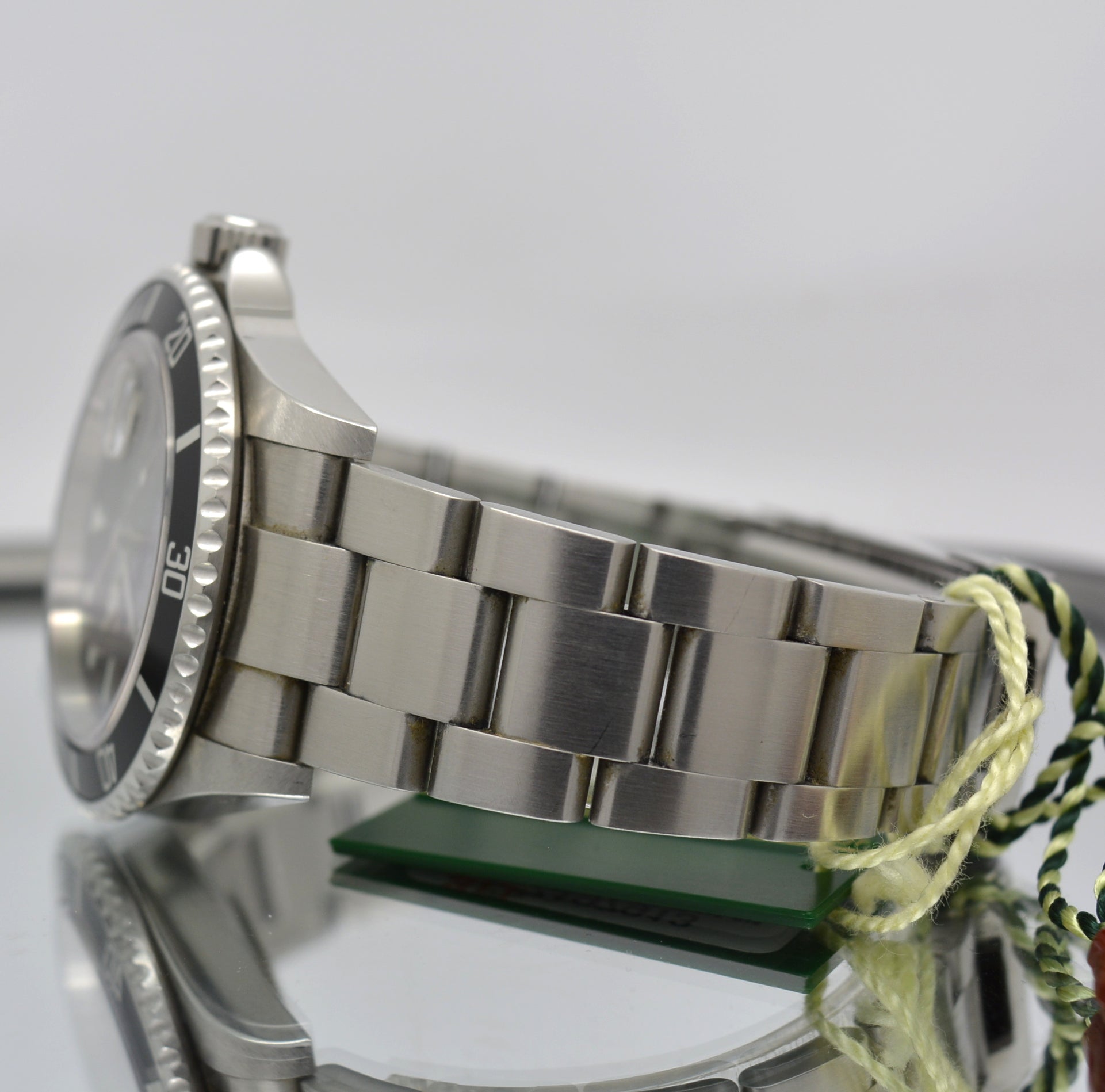 Rolex Submariner 16610 Z Serial Full Set  unpolished