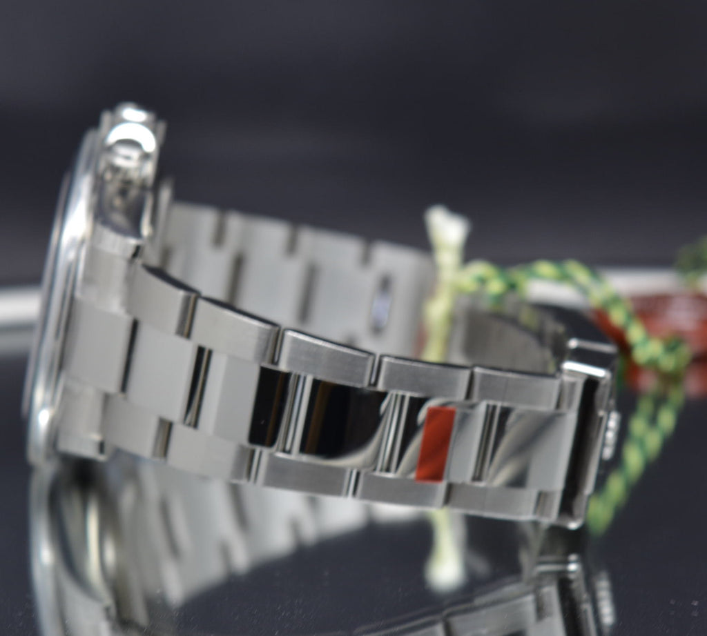 Rolex Daytona 116520 New Old Stock full set