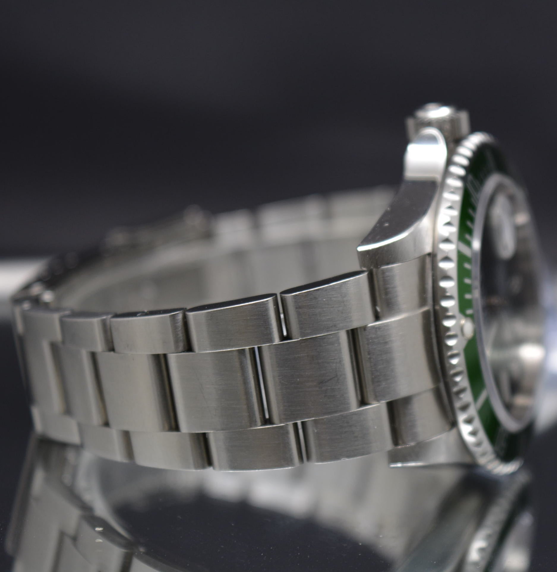 Rolex Submariner 16610LV Anniversary Engraved – unpolished Double Serial