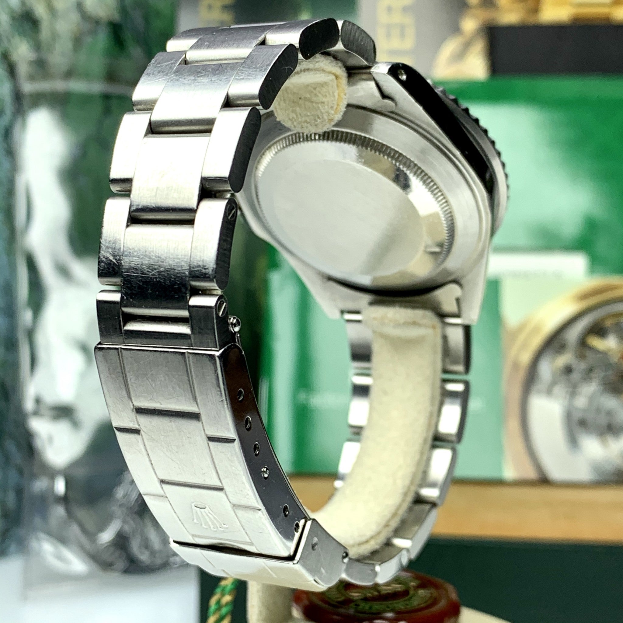 1995 Vintage Rolex Submariner Date 16610 Complete Box and Papers