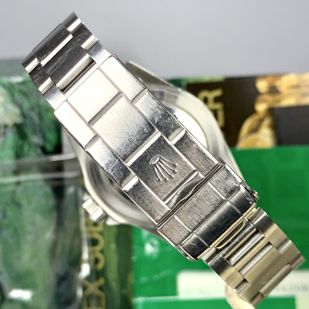 1995 Vintage Rolex Submariner Date 16610 Complete Box and Papers