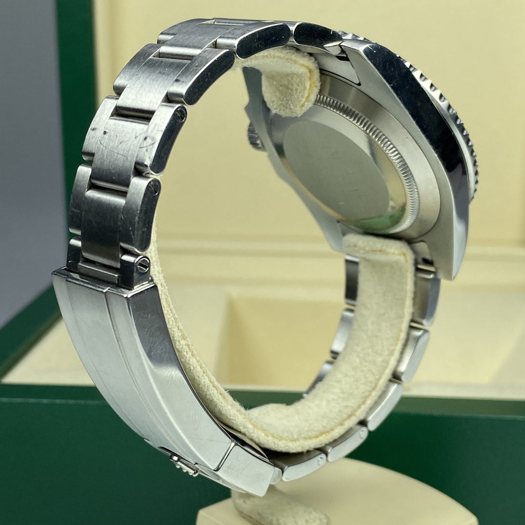 Rolex Submariner Green Hulk G Serial
