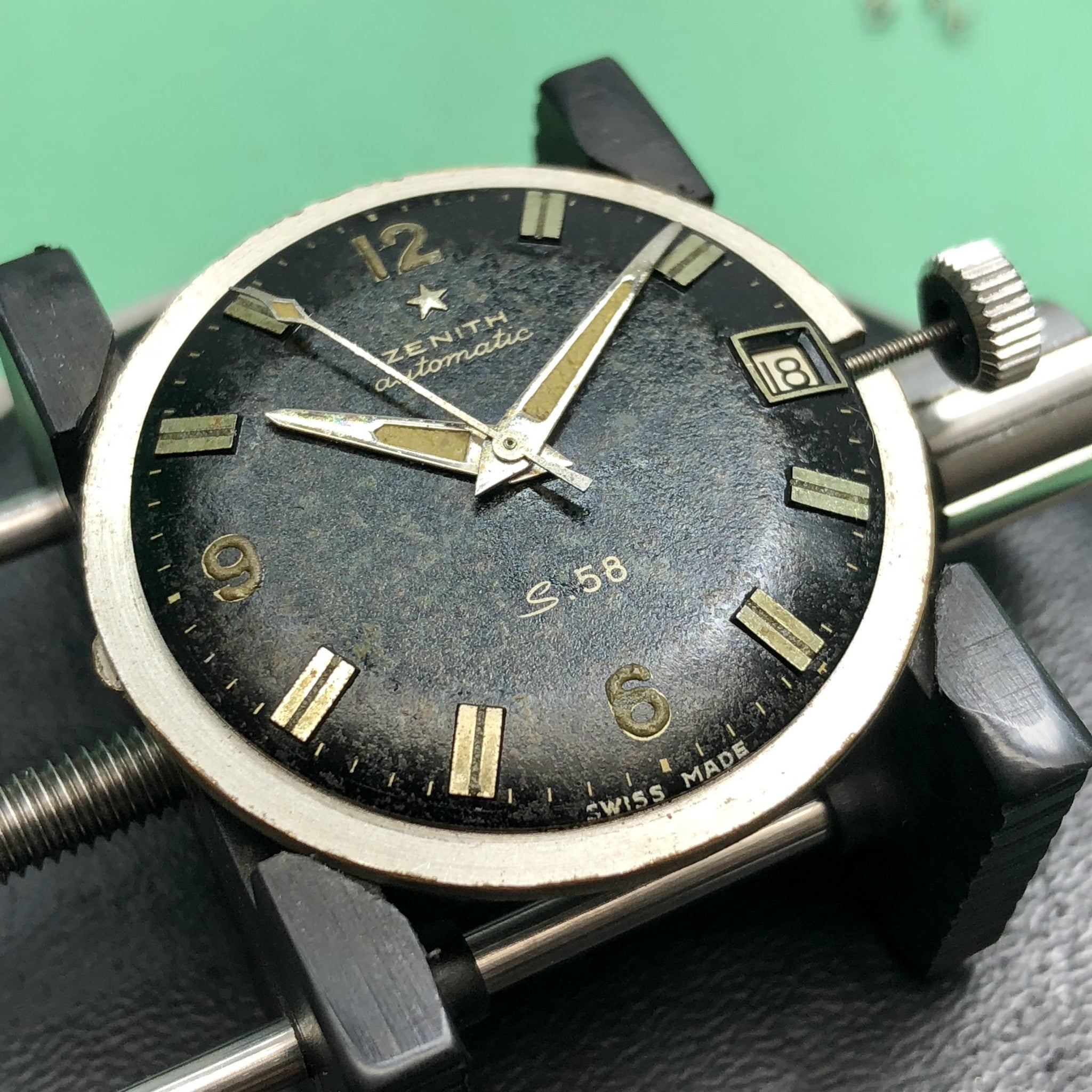 1950’s Rare Vintage Zenith S 58 Diving Milatry With Bakelite Bezel