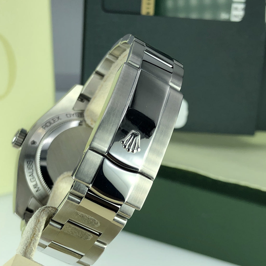 2011 Rolex Milgauss 116400 GV Green With Box And Card Full Set Mint Condition