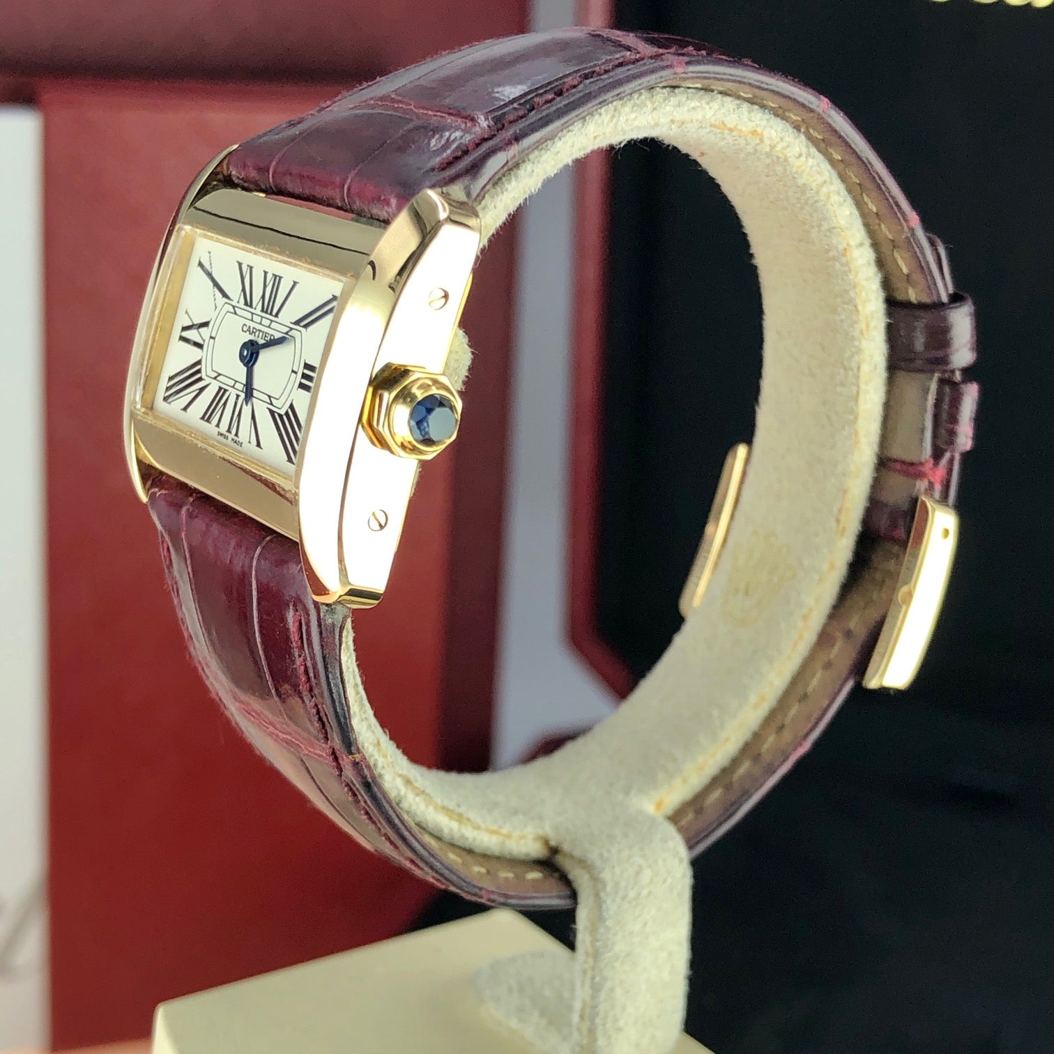 Cartier Tank Divan 18k Yellow Gold Ladies Ref. 2601 With Box & Papers