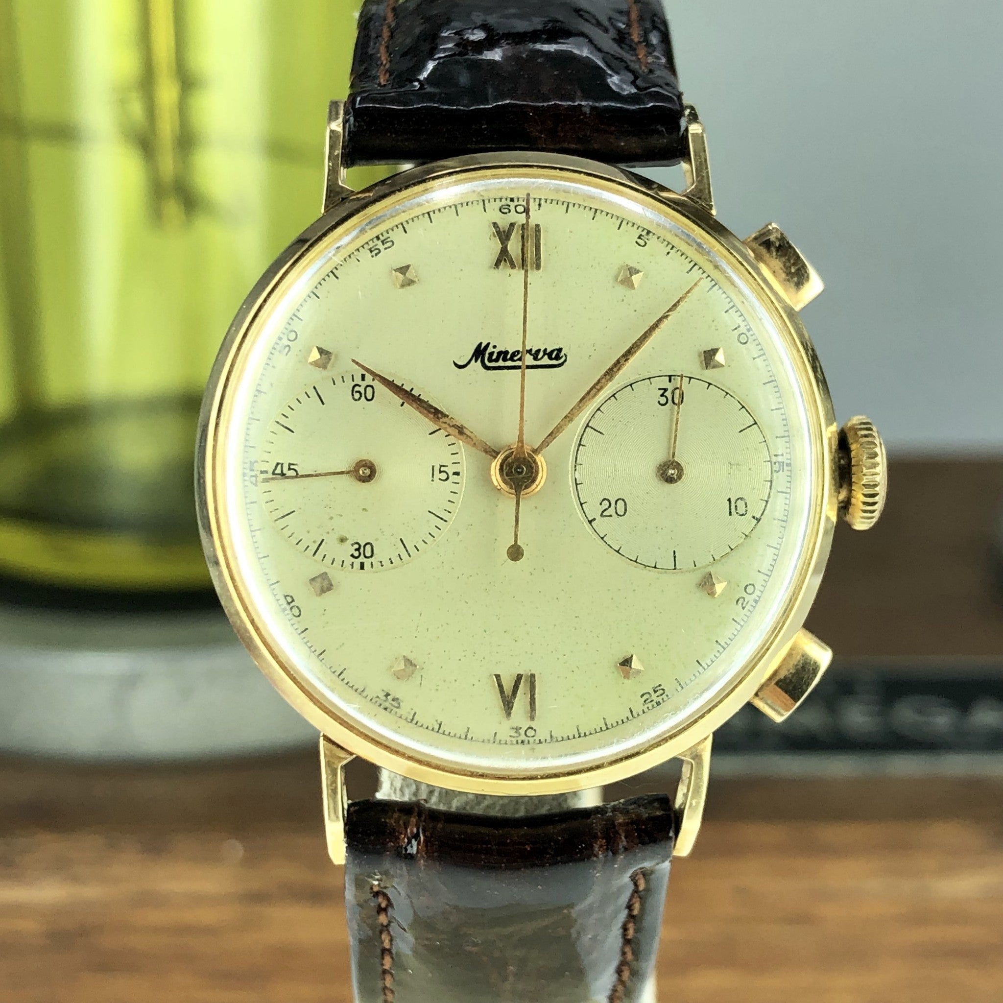 1940’s Vintage Minerva Chronograph Solid 18k Gold Cal. 13-20CH 2 Register