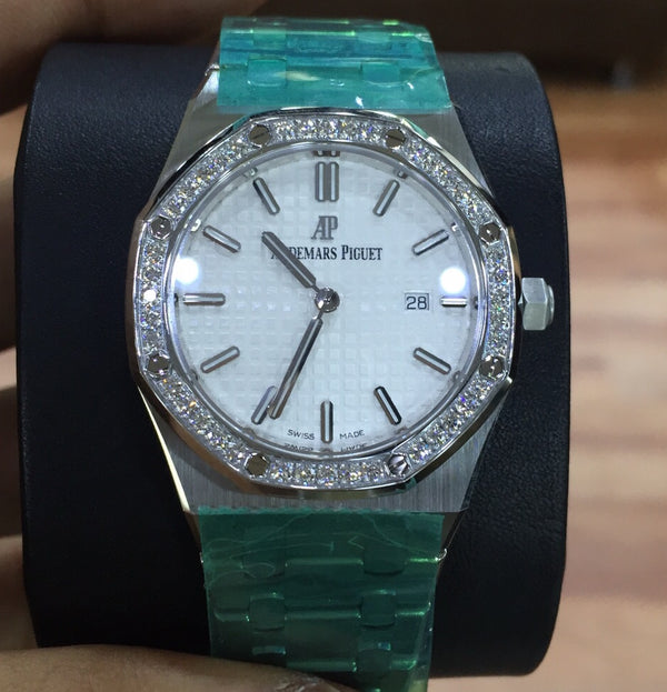 Audemars Piguet Royal Oak Quartz Ladies - Diamond Bezel