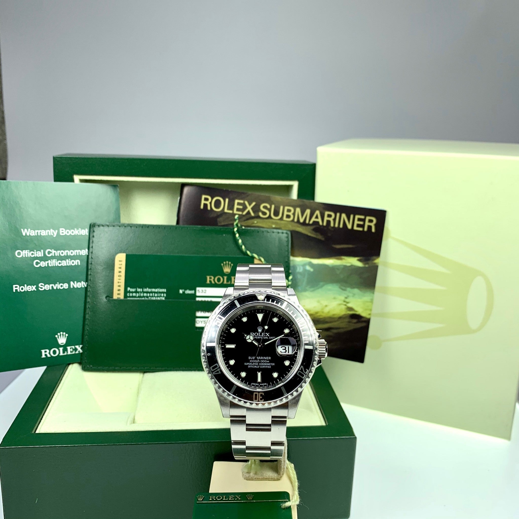 2011 NOS Rolex Submariner 16610 Last generation Box & Card
