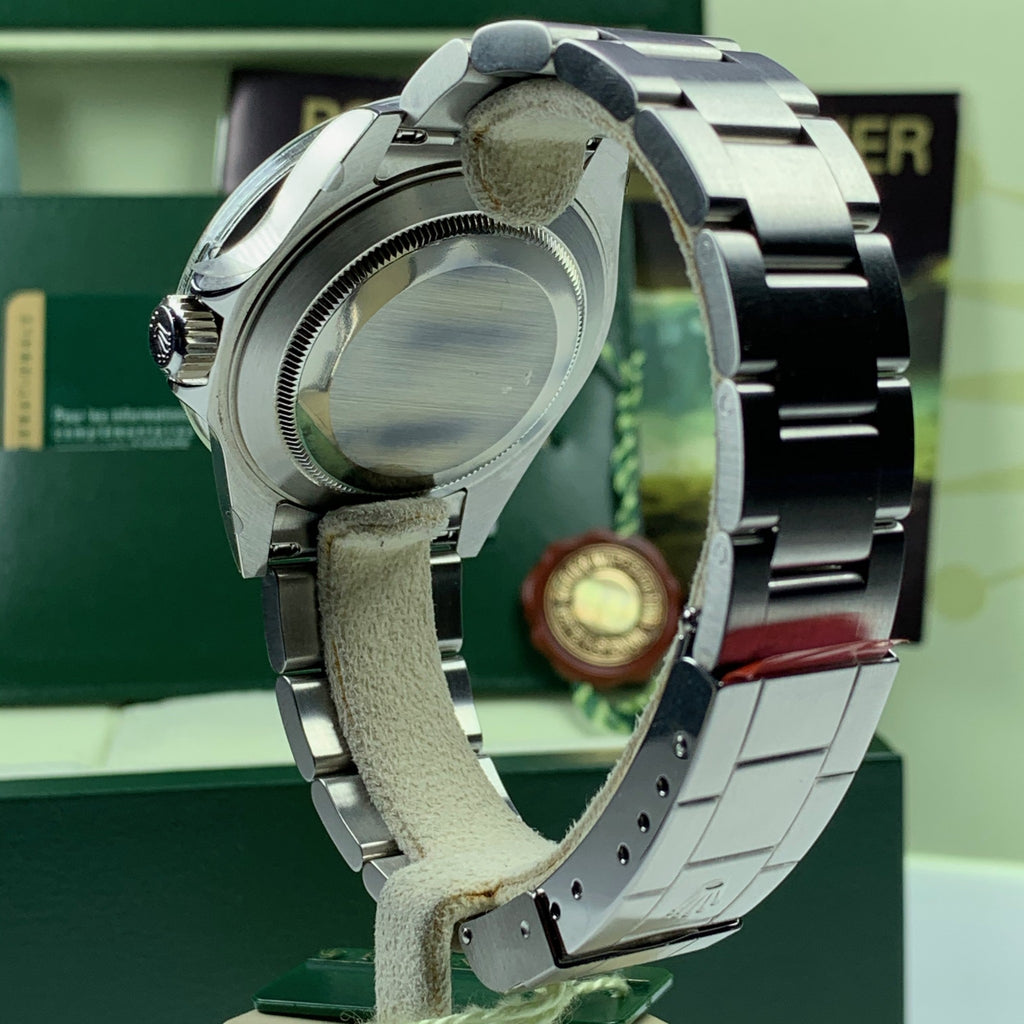 2011 NOS Rolex Submariner 16610 Last generation Box & Card